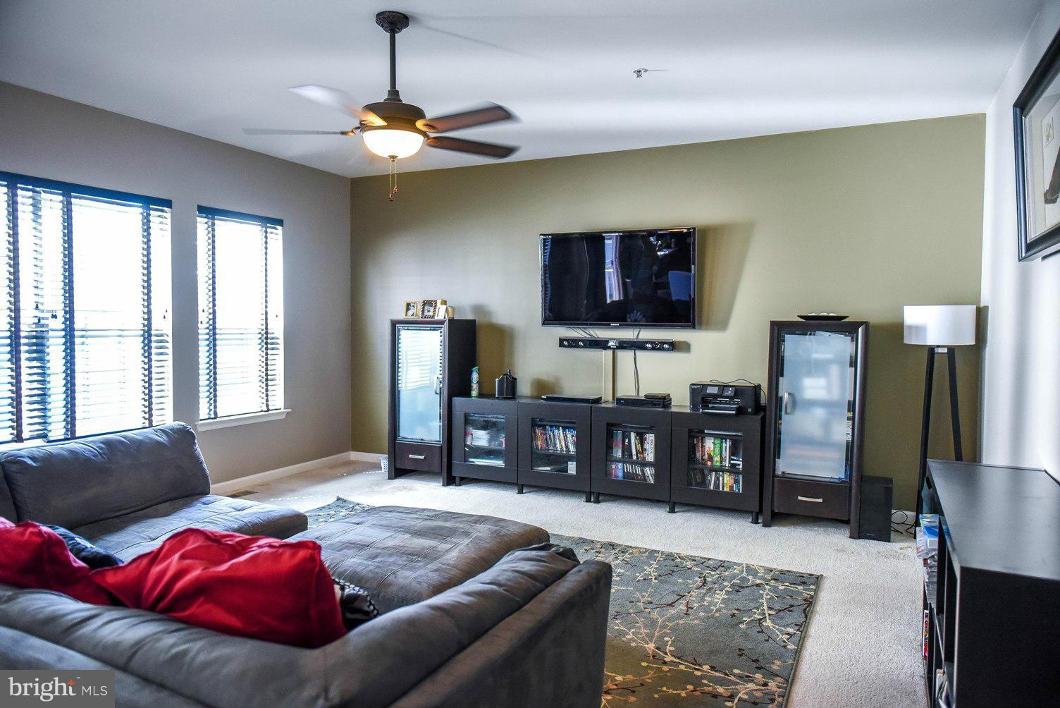 WESTBURY PUB - Residential