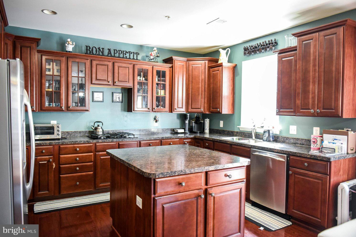 WESTBURY PUB - Residential