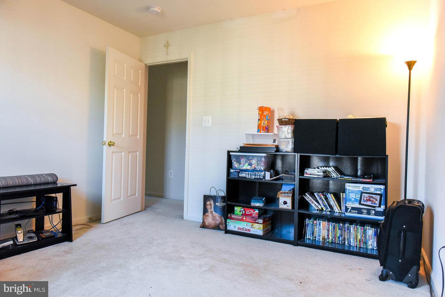 WESTBURY PUB - Residential