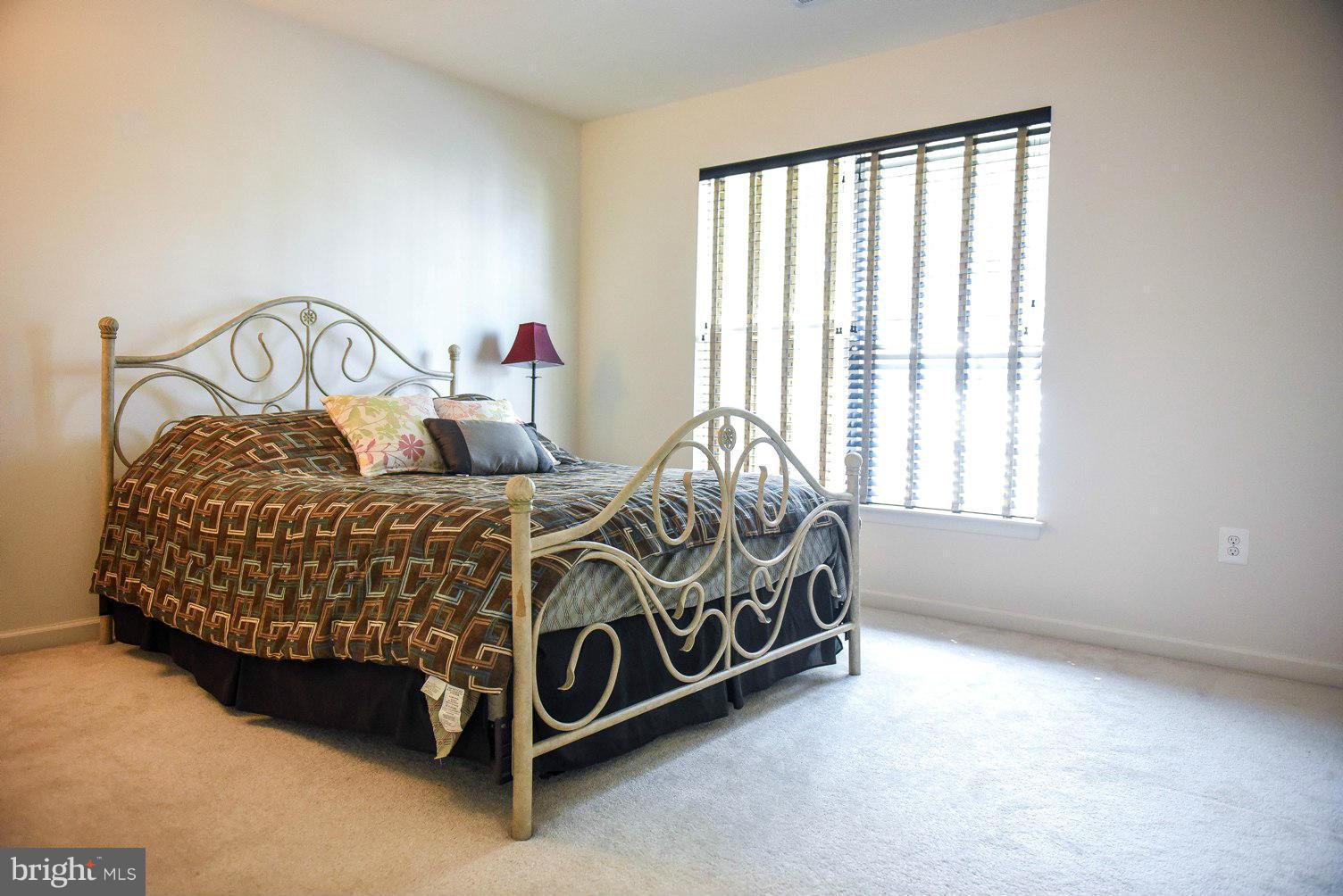 WESTBURY PUB - Residential