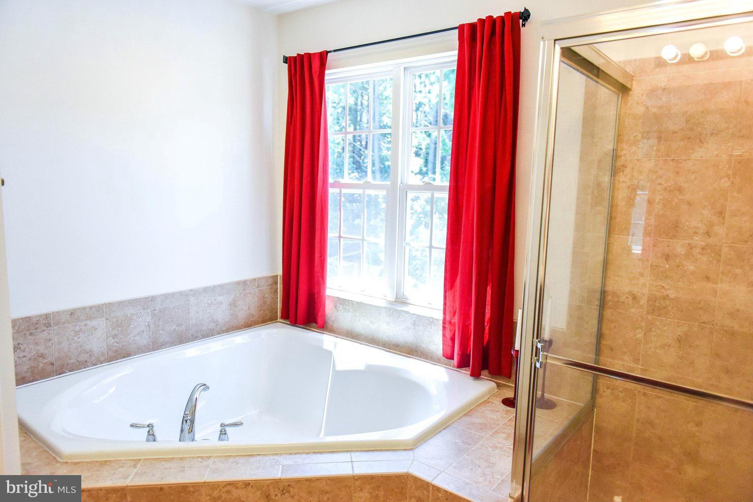 WESTBURY PUB - Residential