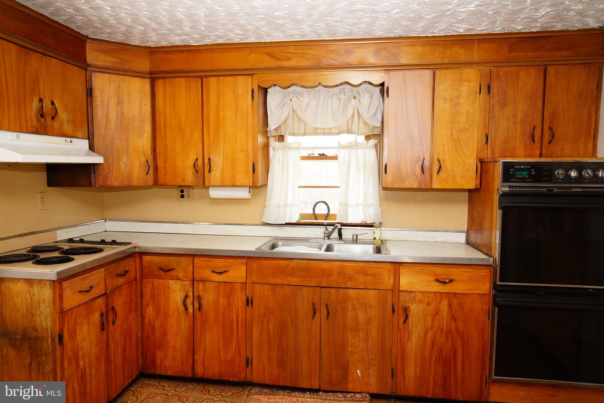 WILLIAMS RANGE - Residential