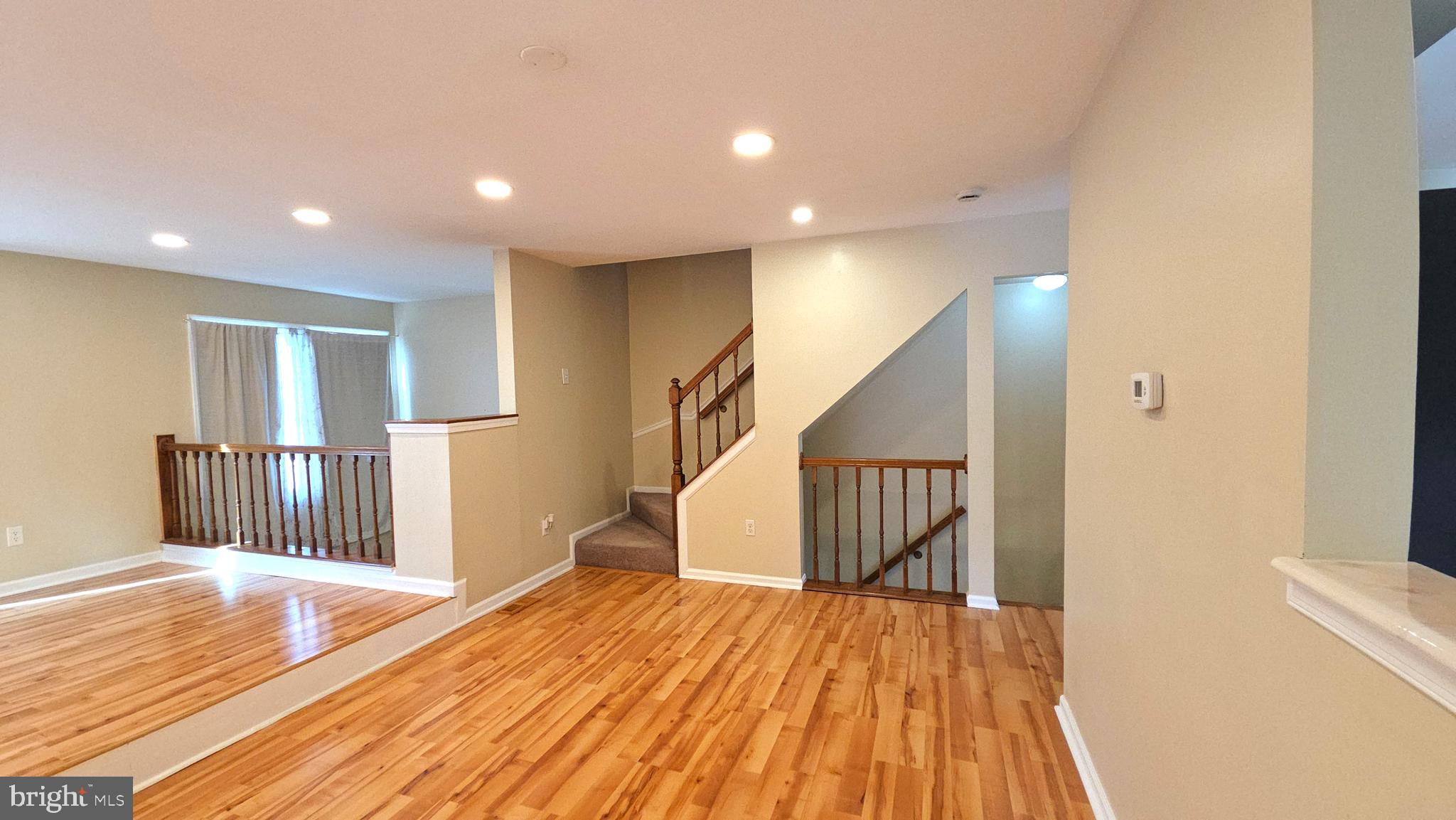 WHITE OAK - Residential