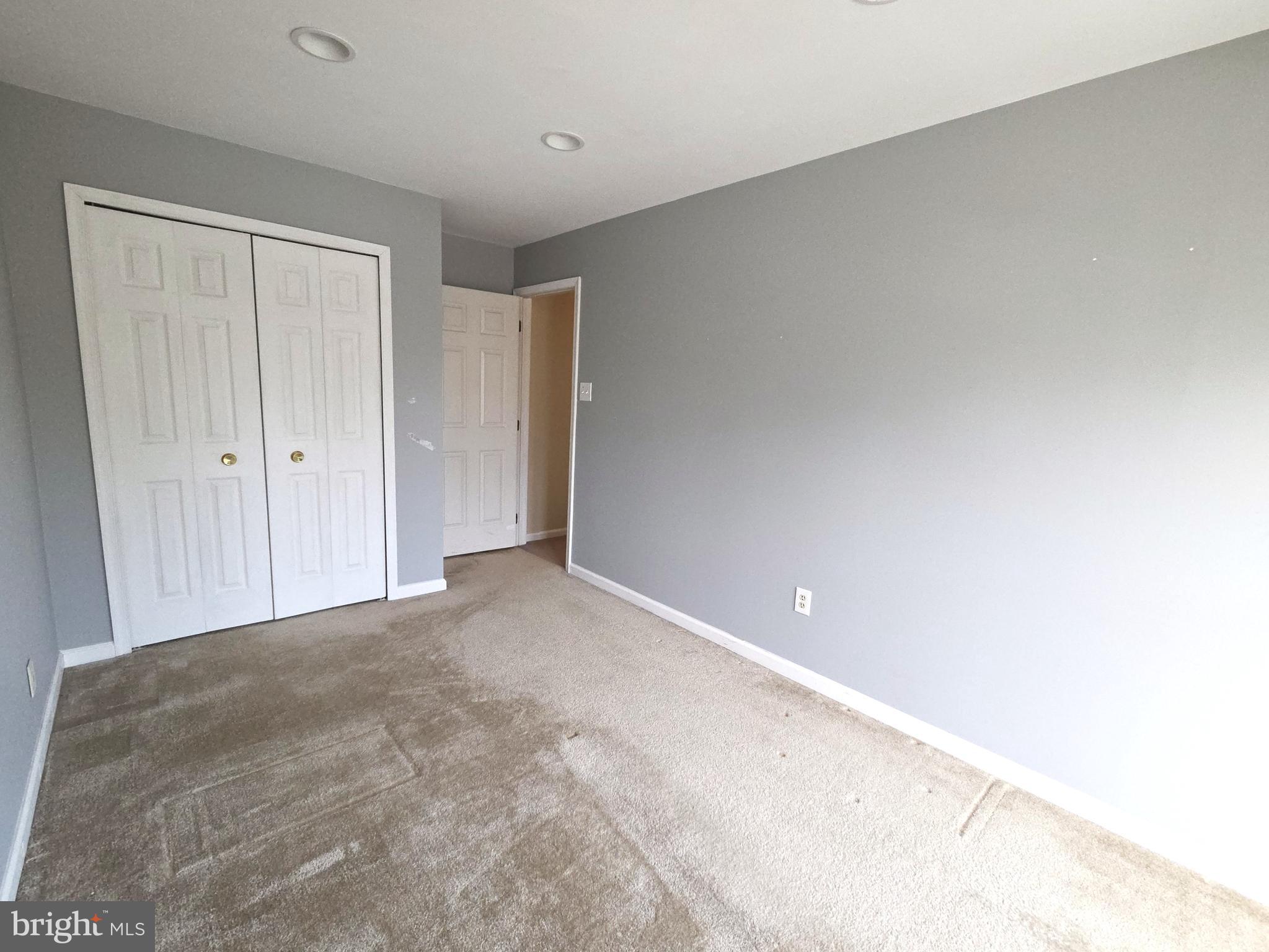 WHITE OAK - Residential