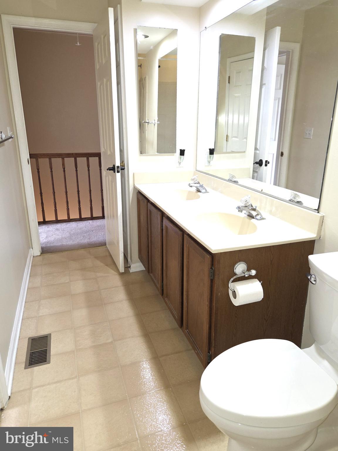 WHITE OAK - Residential