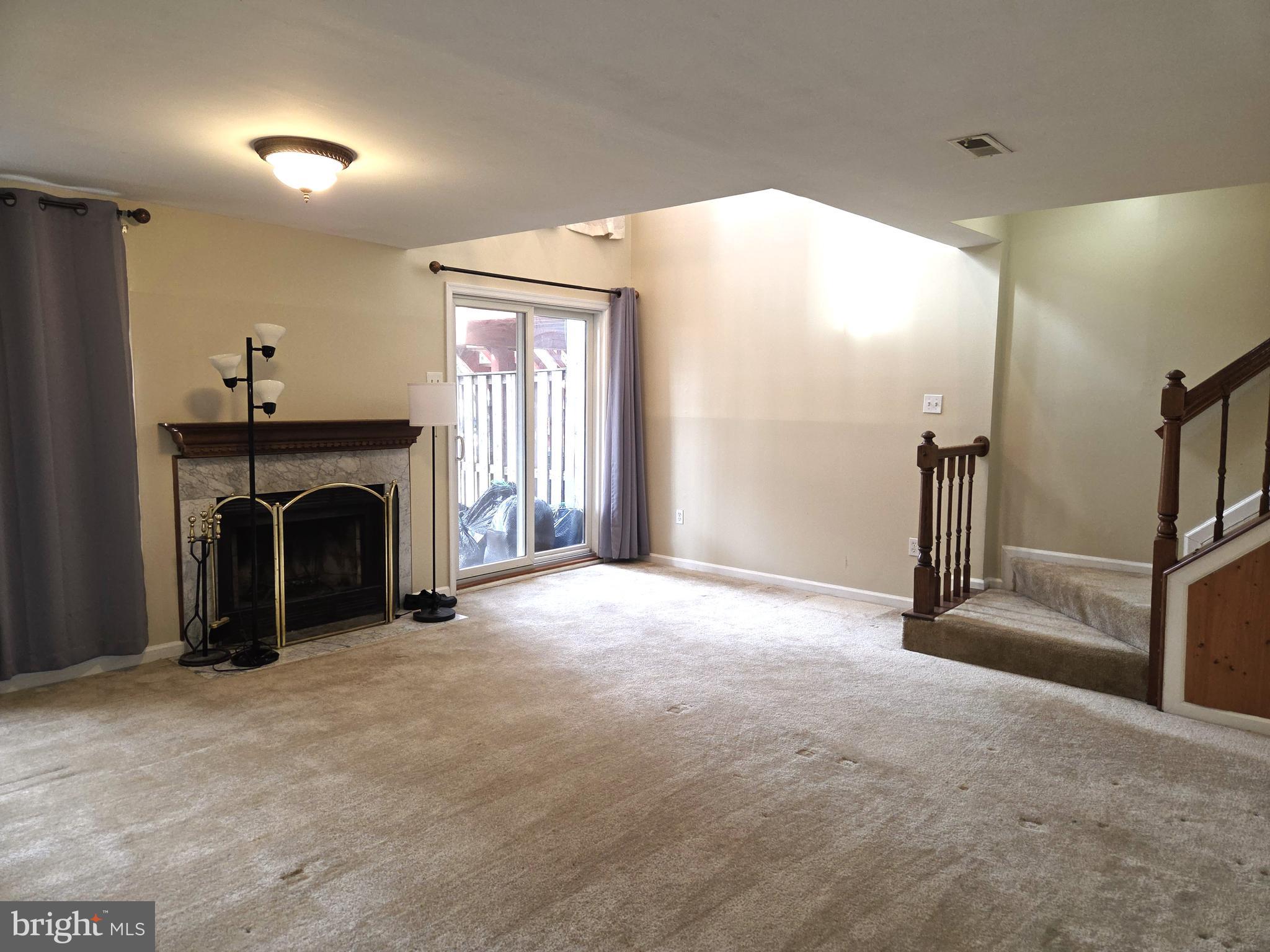 WHITE OAK - Residential