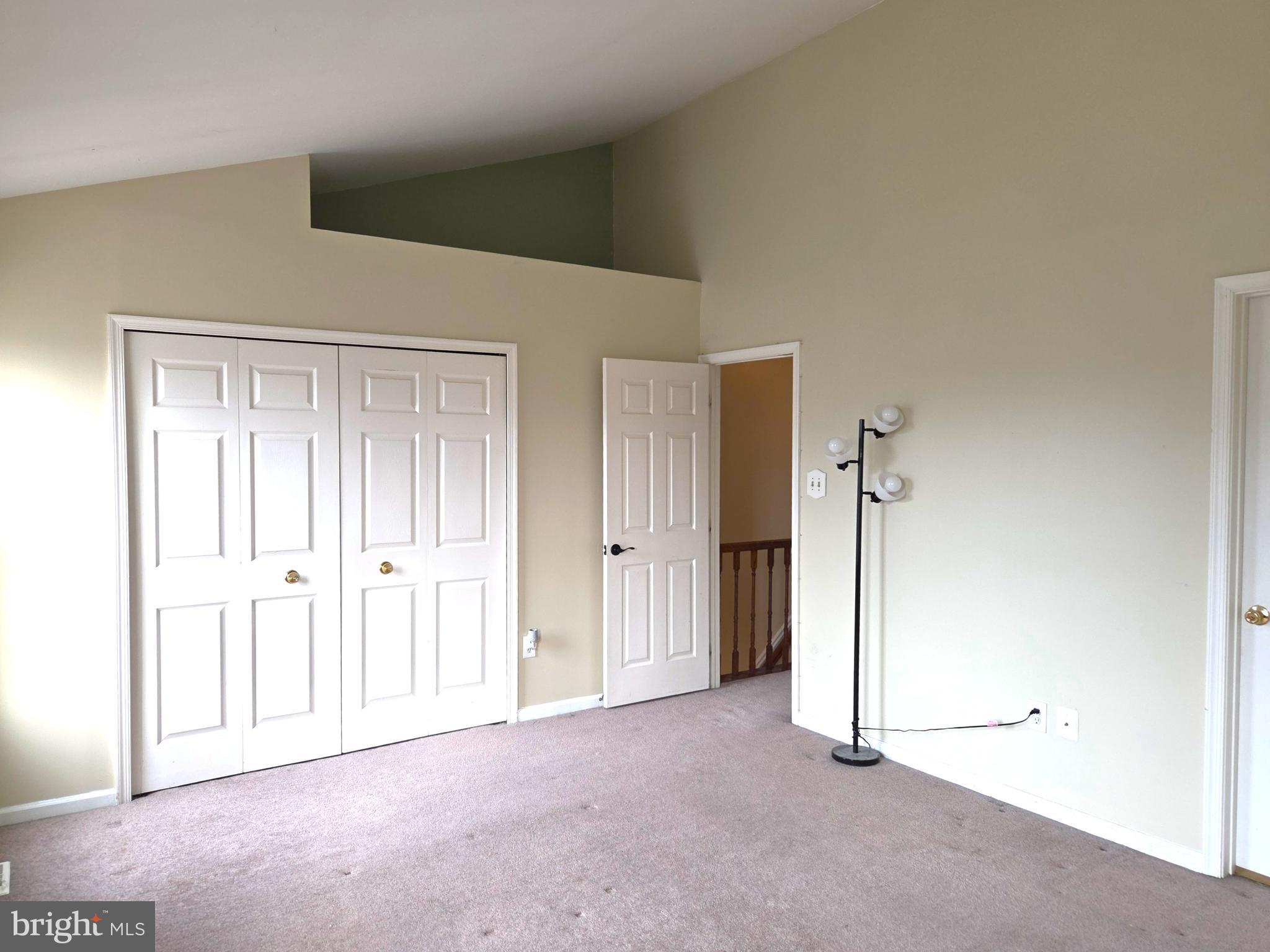 WHITE OAK - Residential