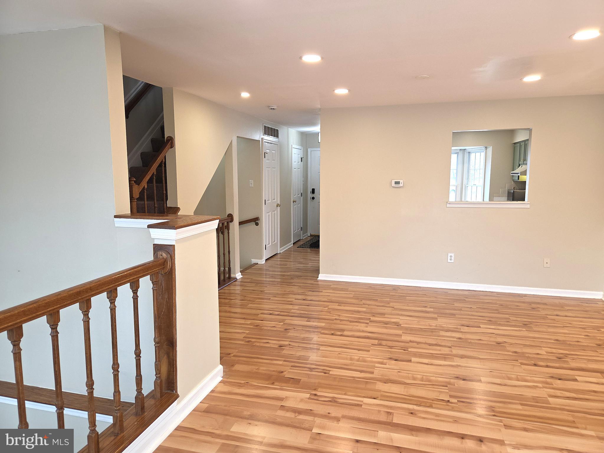 WHITE OAK - Residential