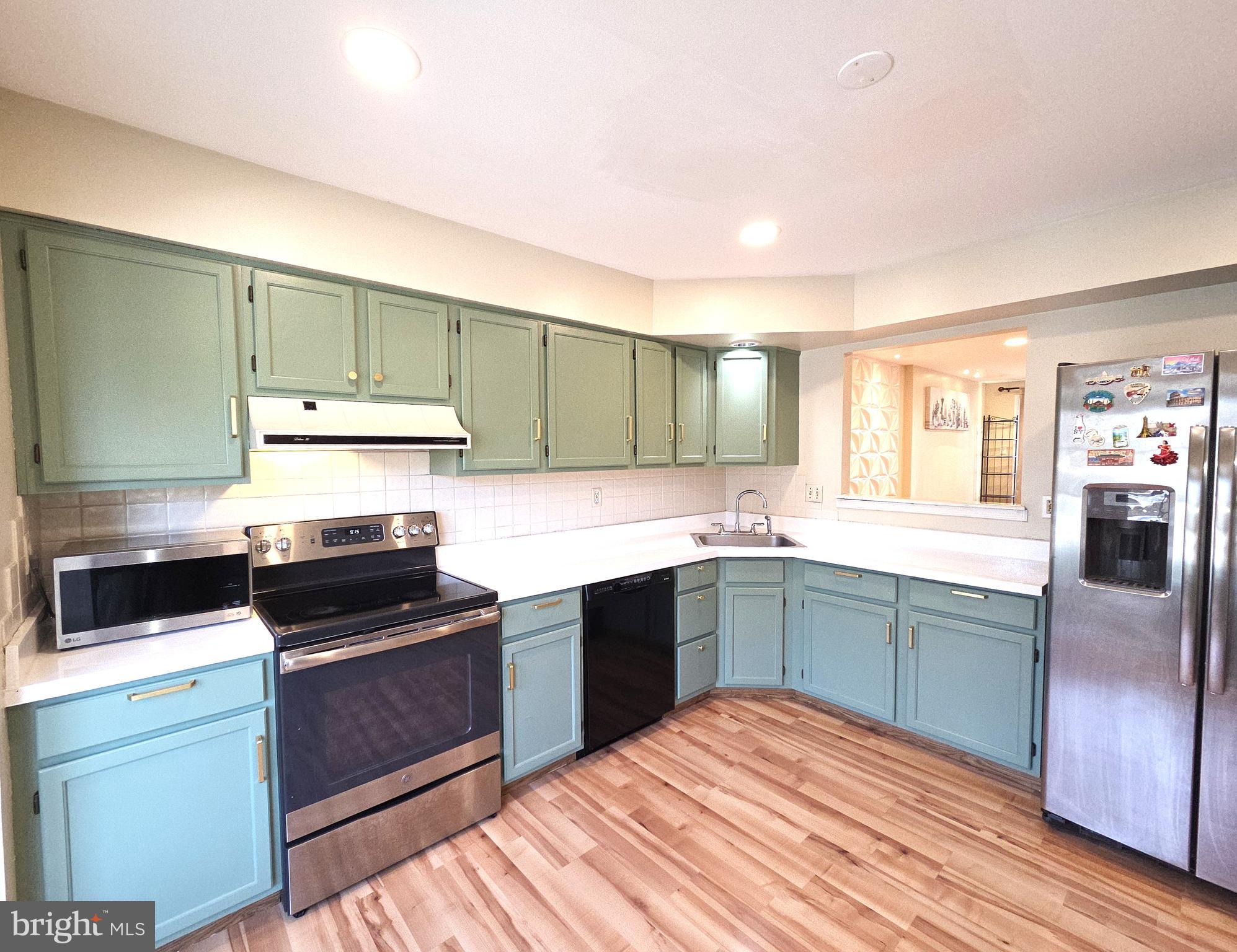 WHITE OAK - Residential