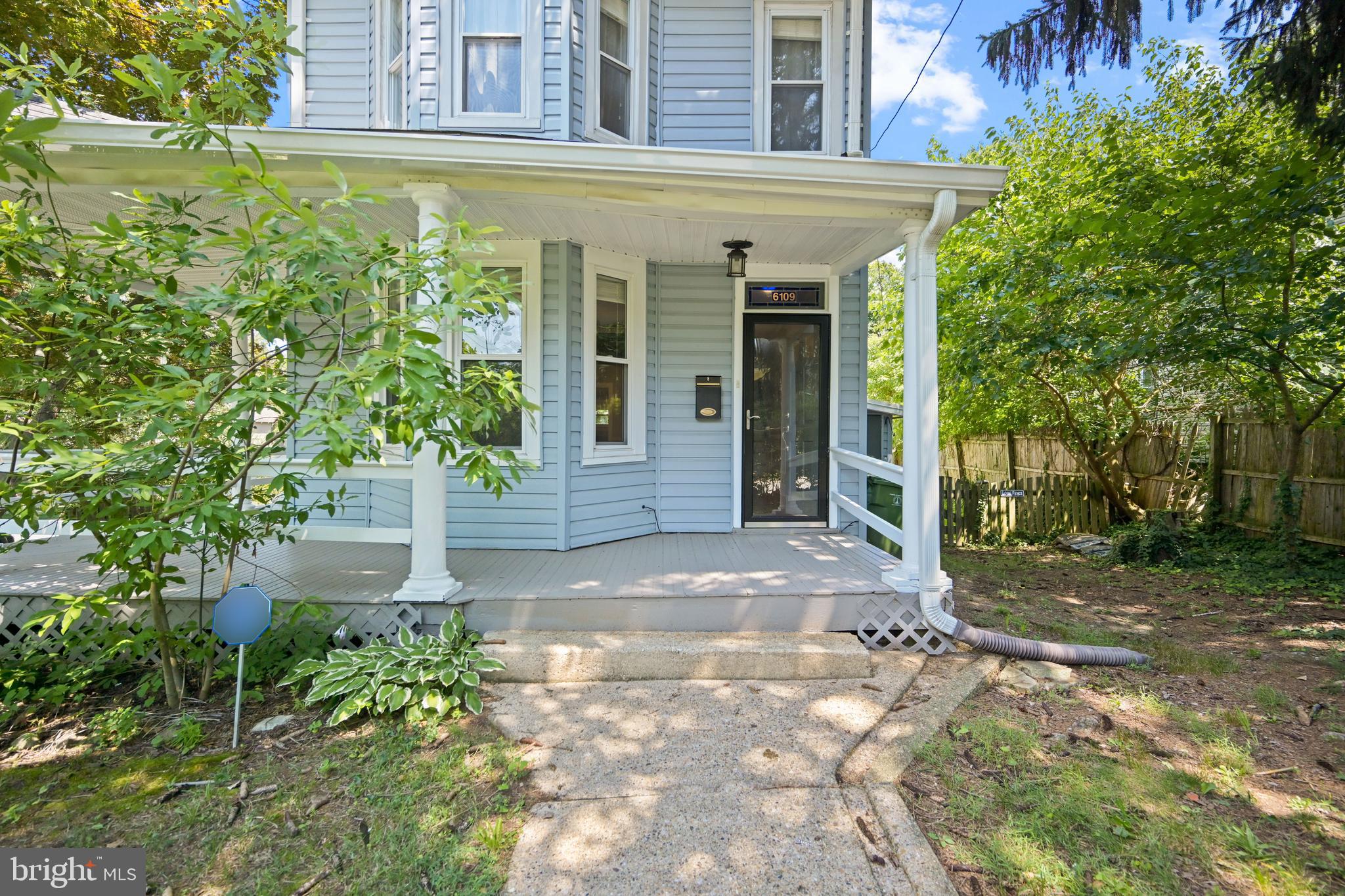 LAKE WALKER - Residential