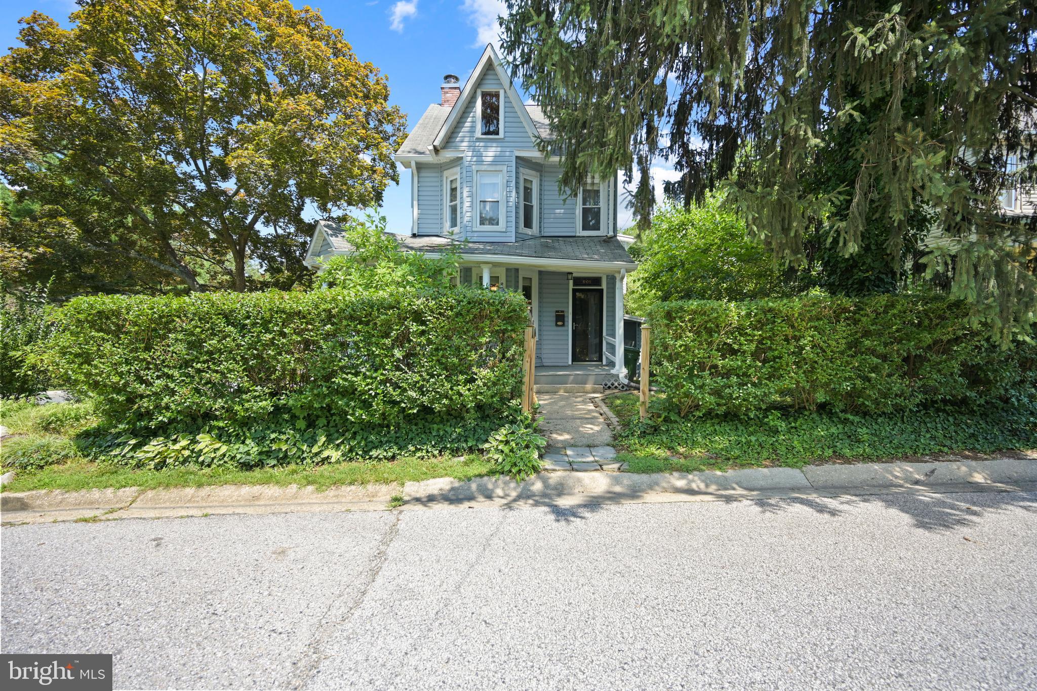 LAKE WALKER - Residential