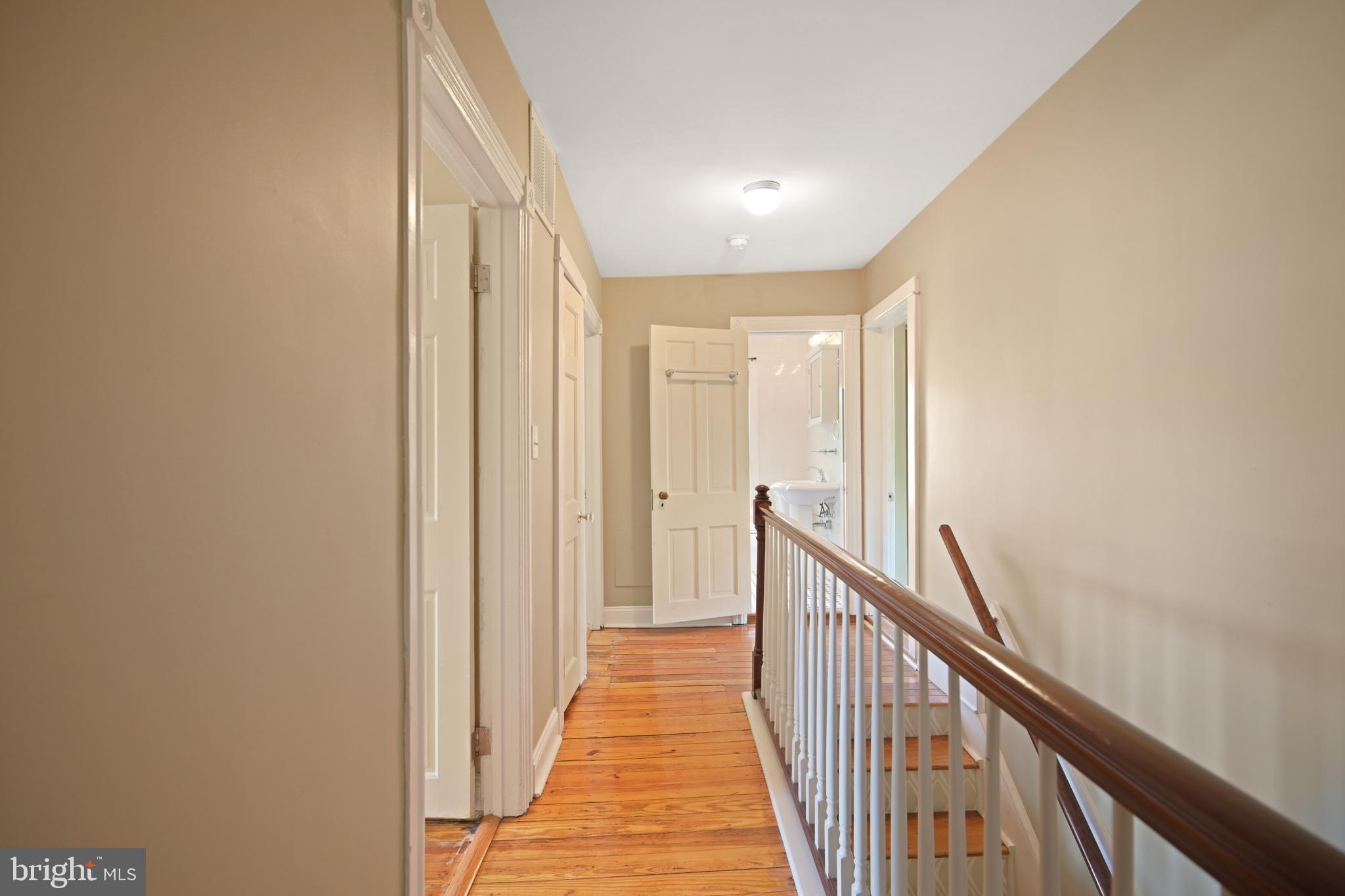 LAKE WALKER - Residential