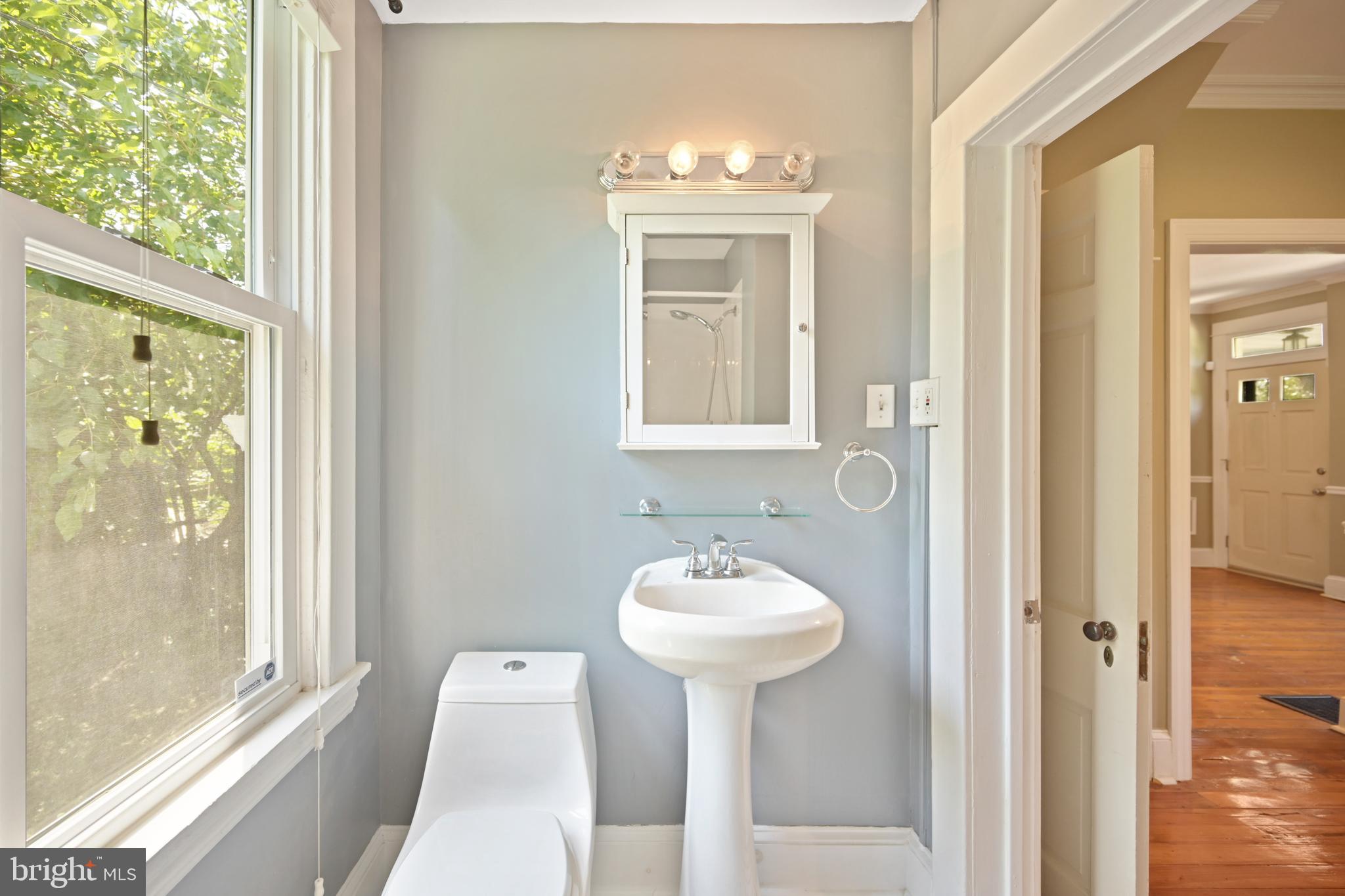 LAKE WALKER - Residential