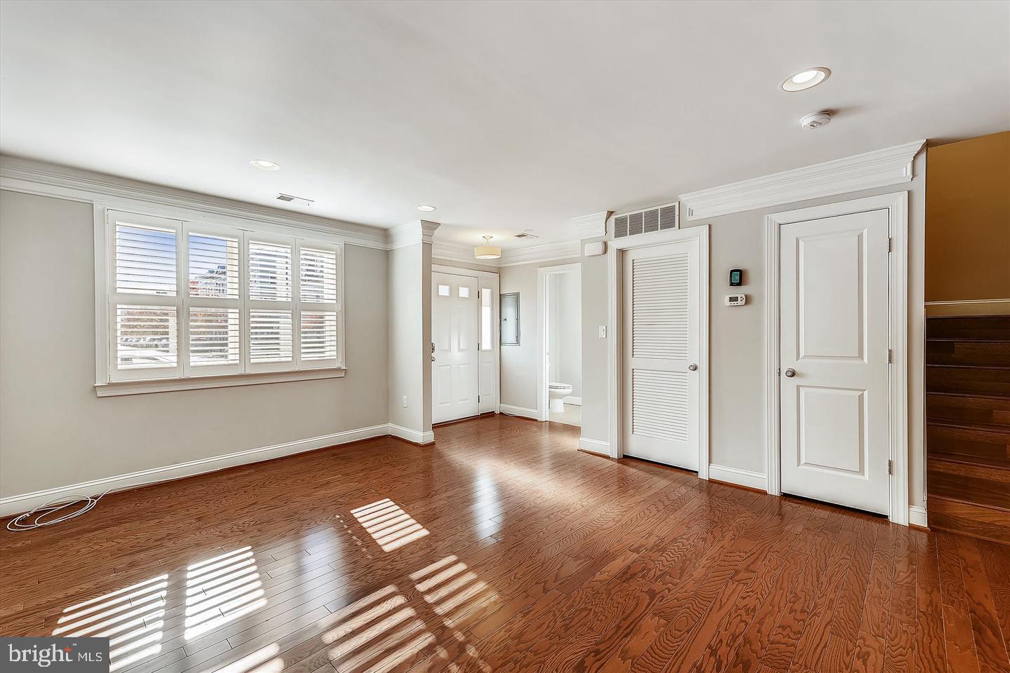 913 FIRST STREET