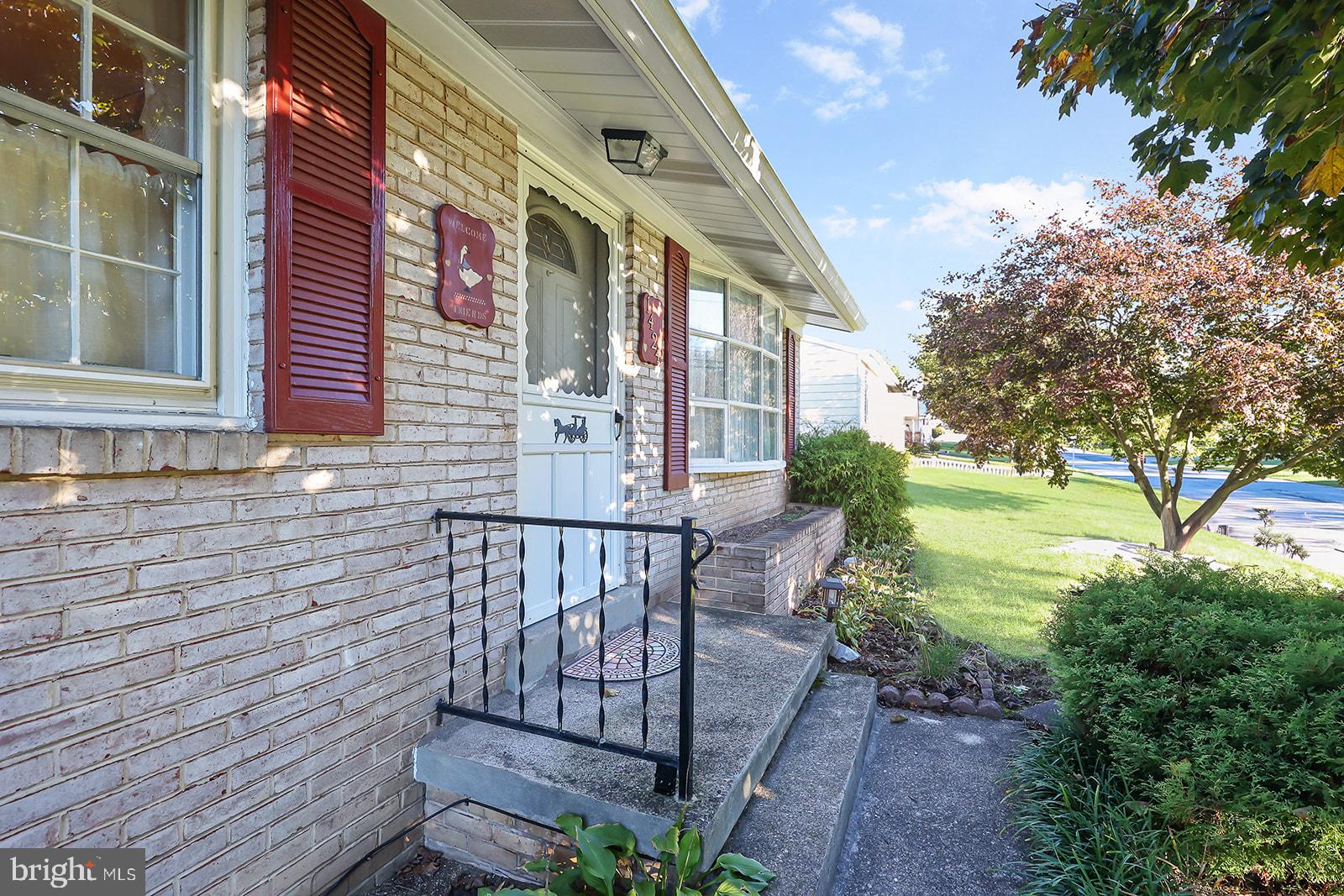 1424 KAREN DRIVE