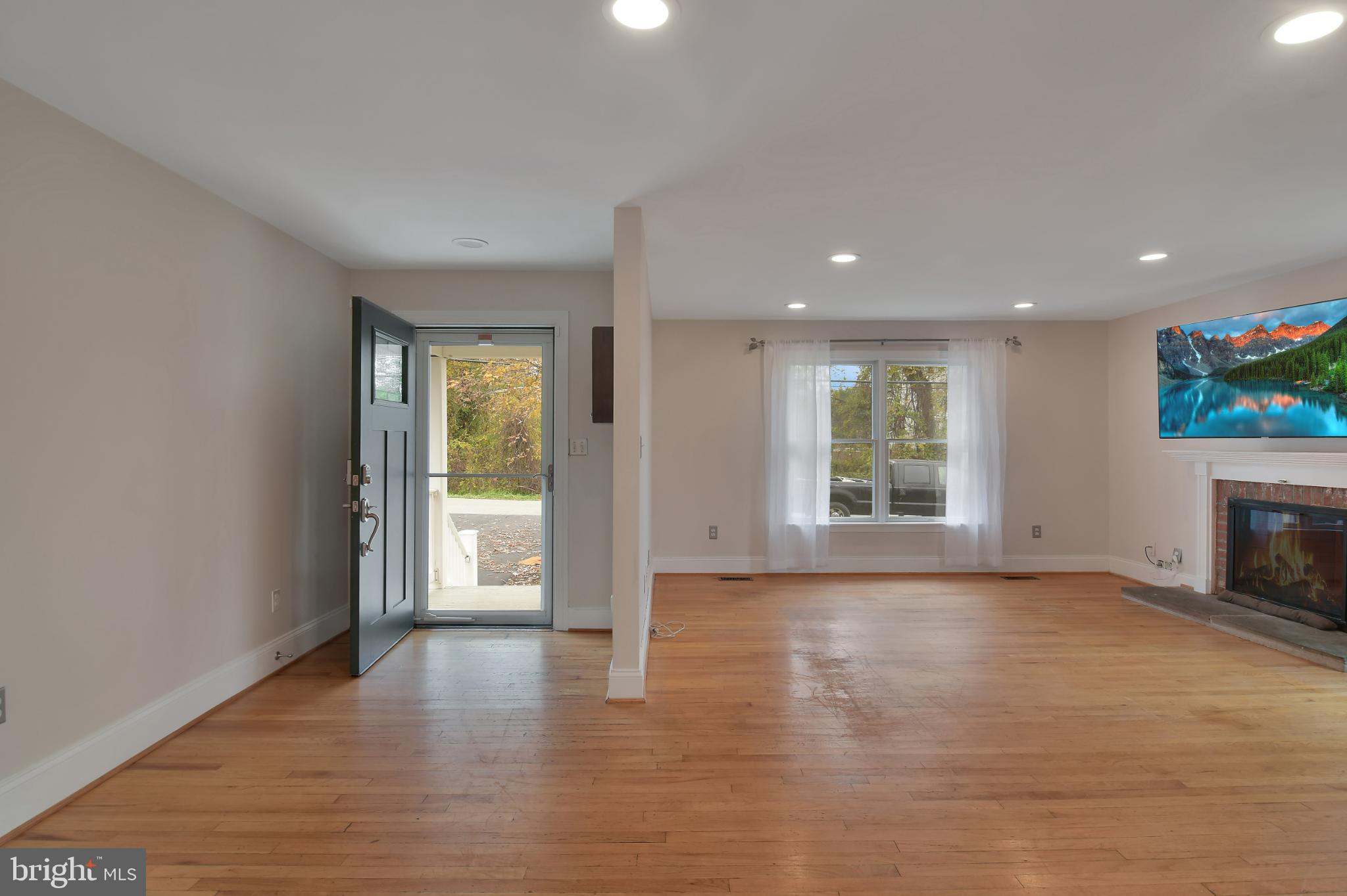 8229 JUMPERS HOLE ROAD