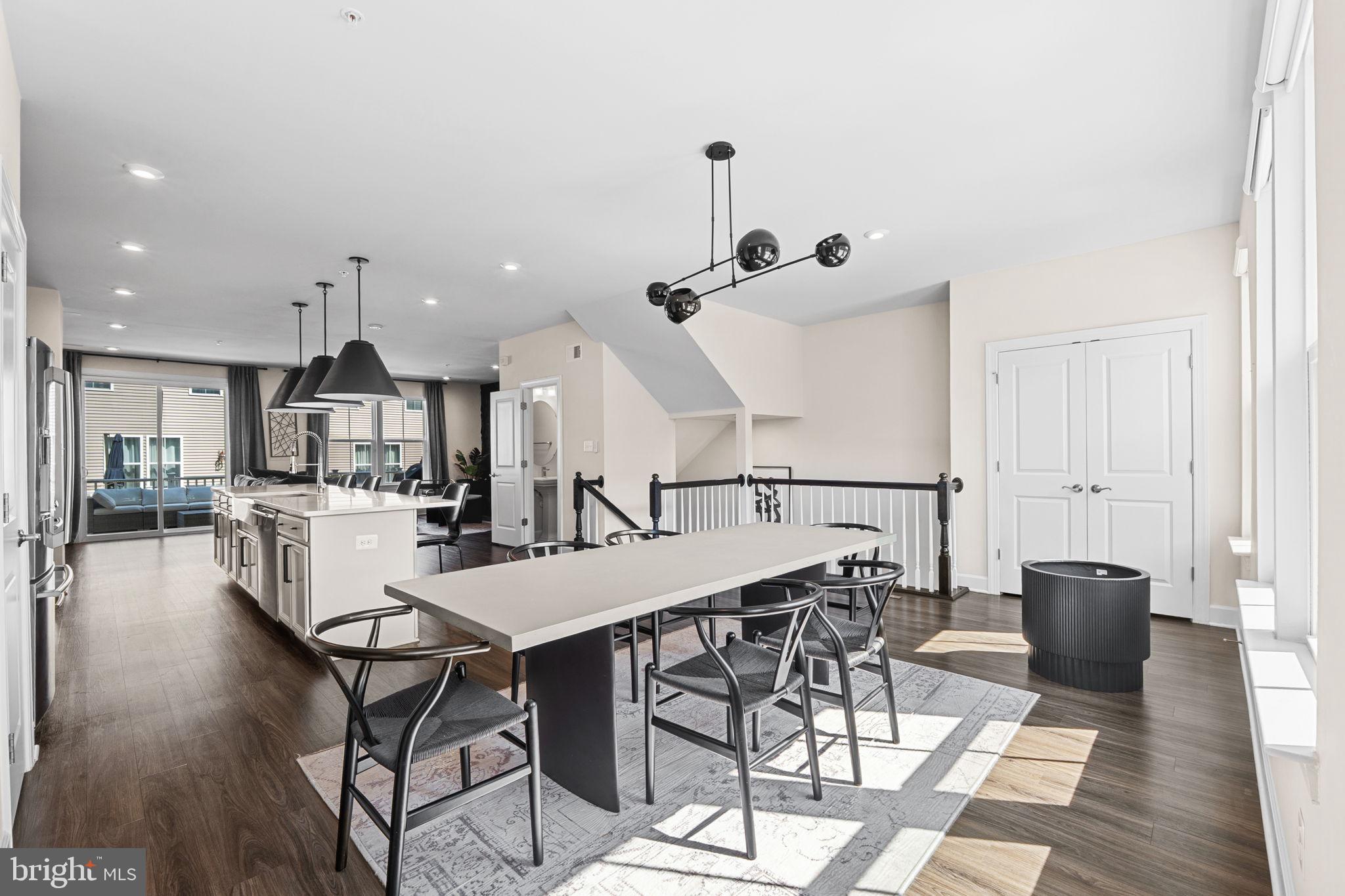 CAPITAL COURT - Residential Lease