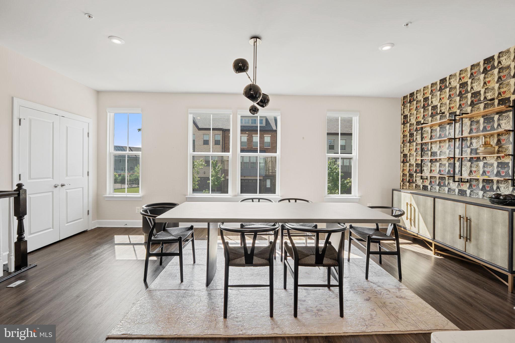 CAPITAL COURT - Residential Lease