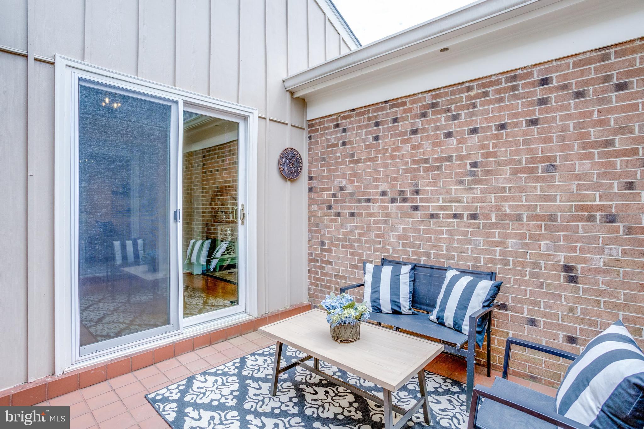 RUSTFIELD - Residential