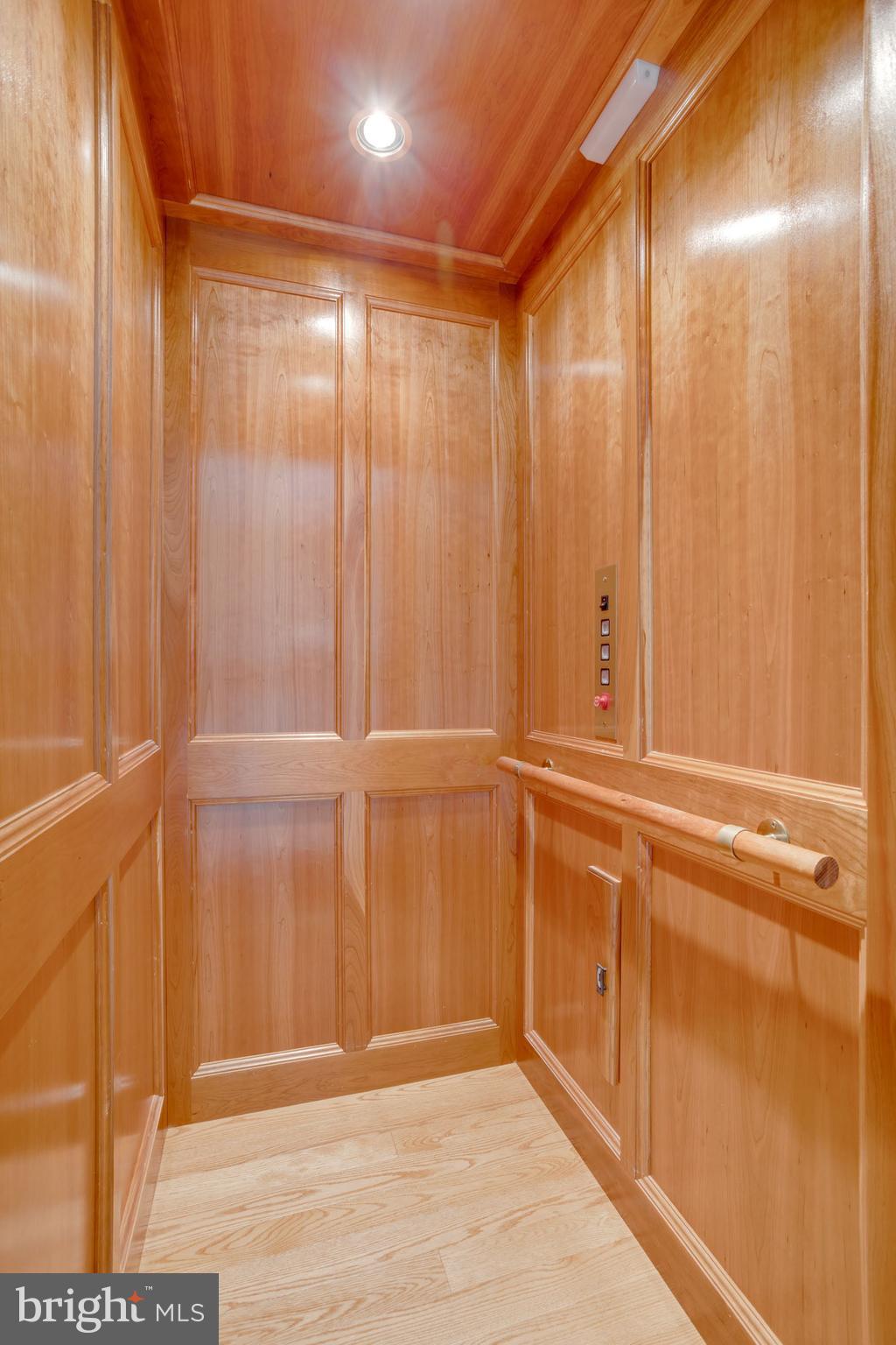 RUSTFIELD - Residential