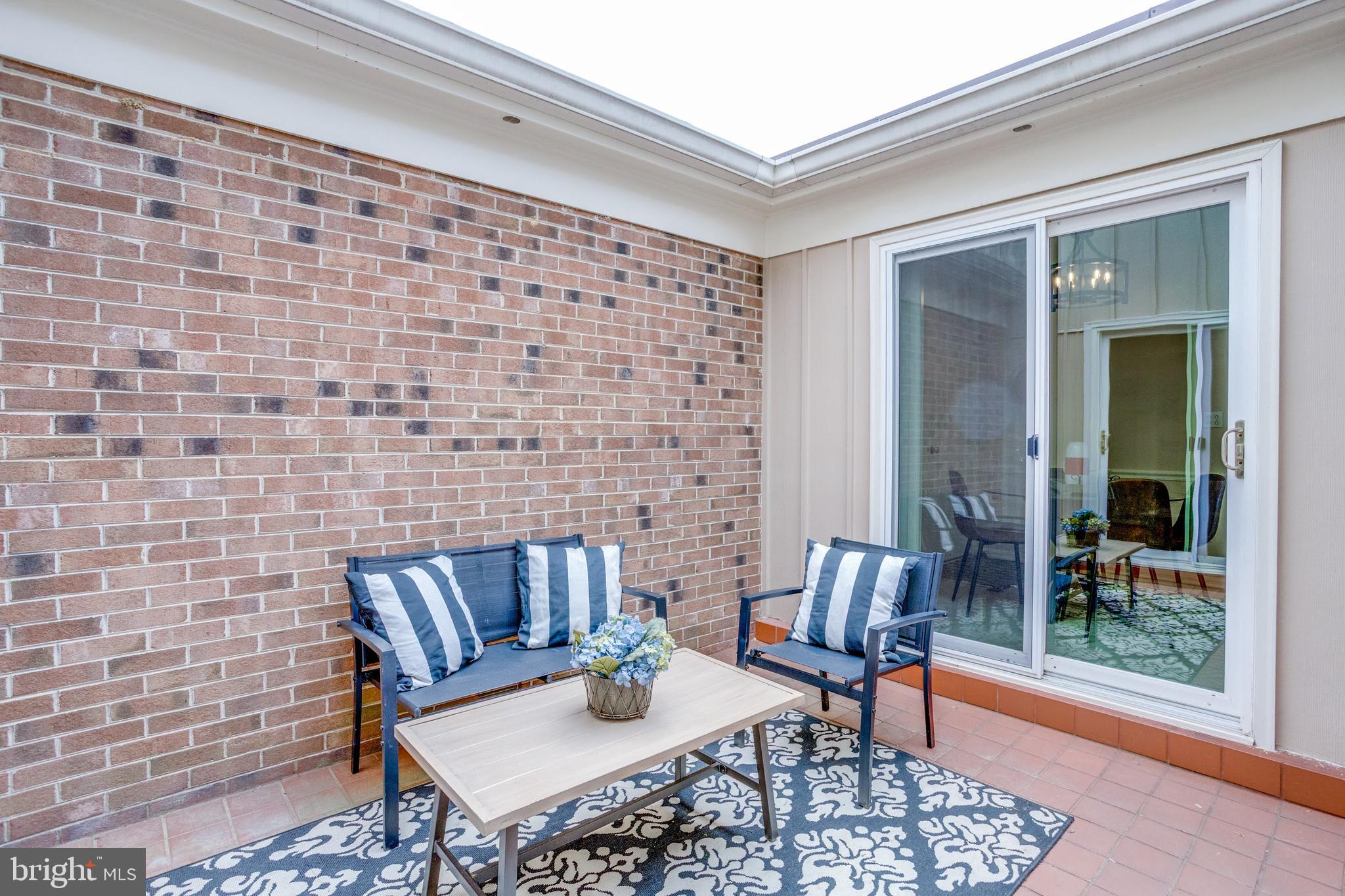 RUSTFIELD - Residential