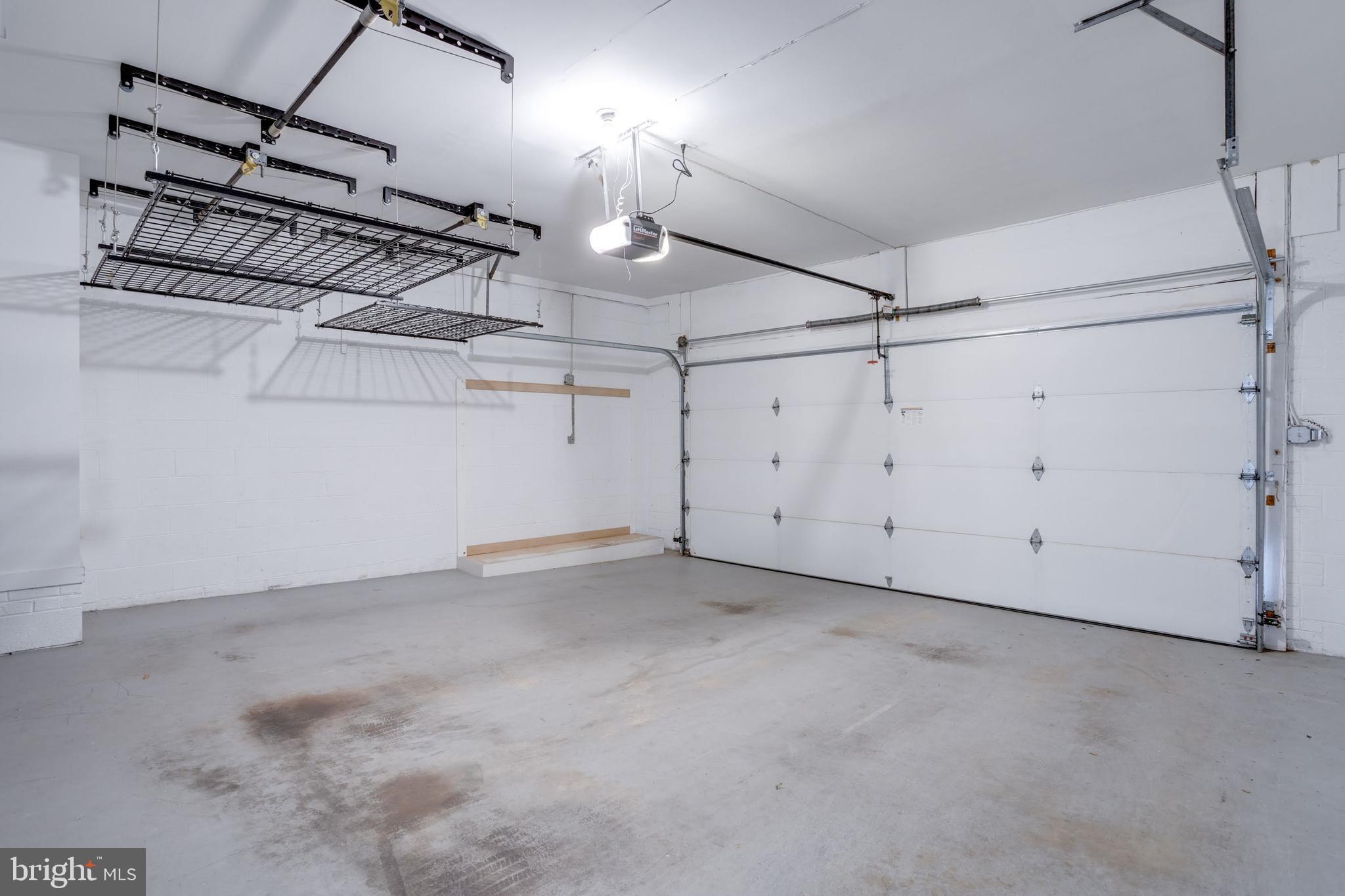 RUSTFIELD - Residential