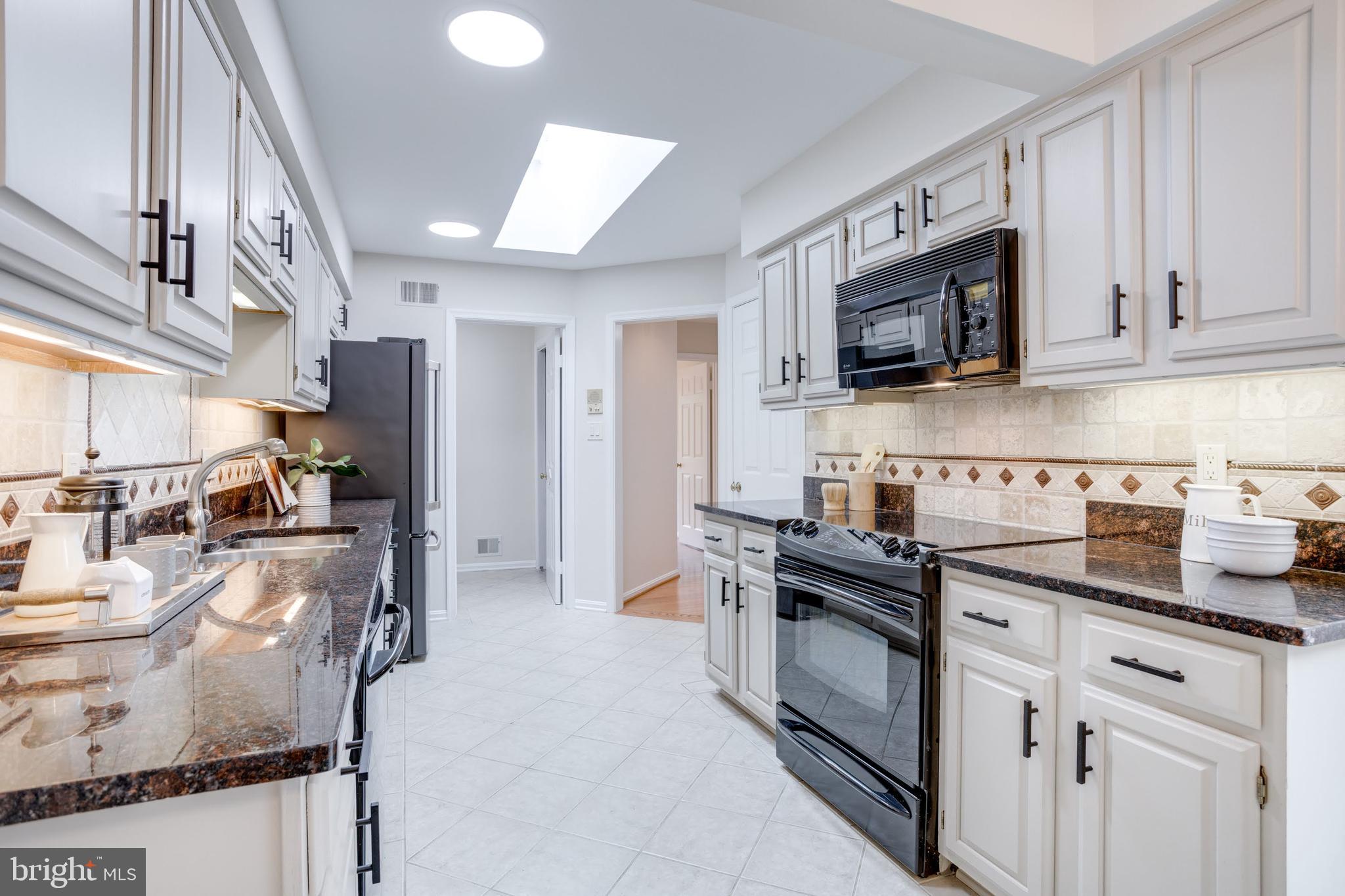 RUSTFIELD - Residential