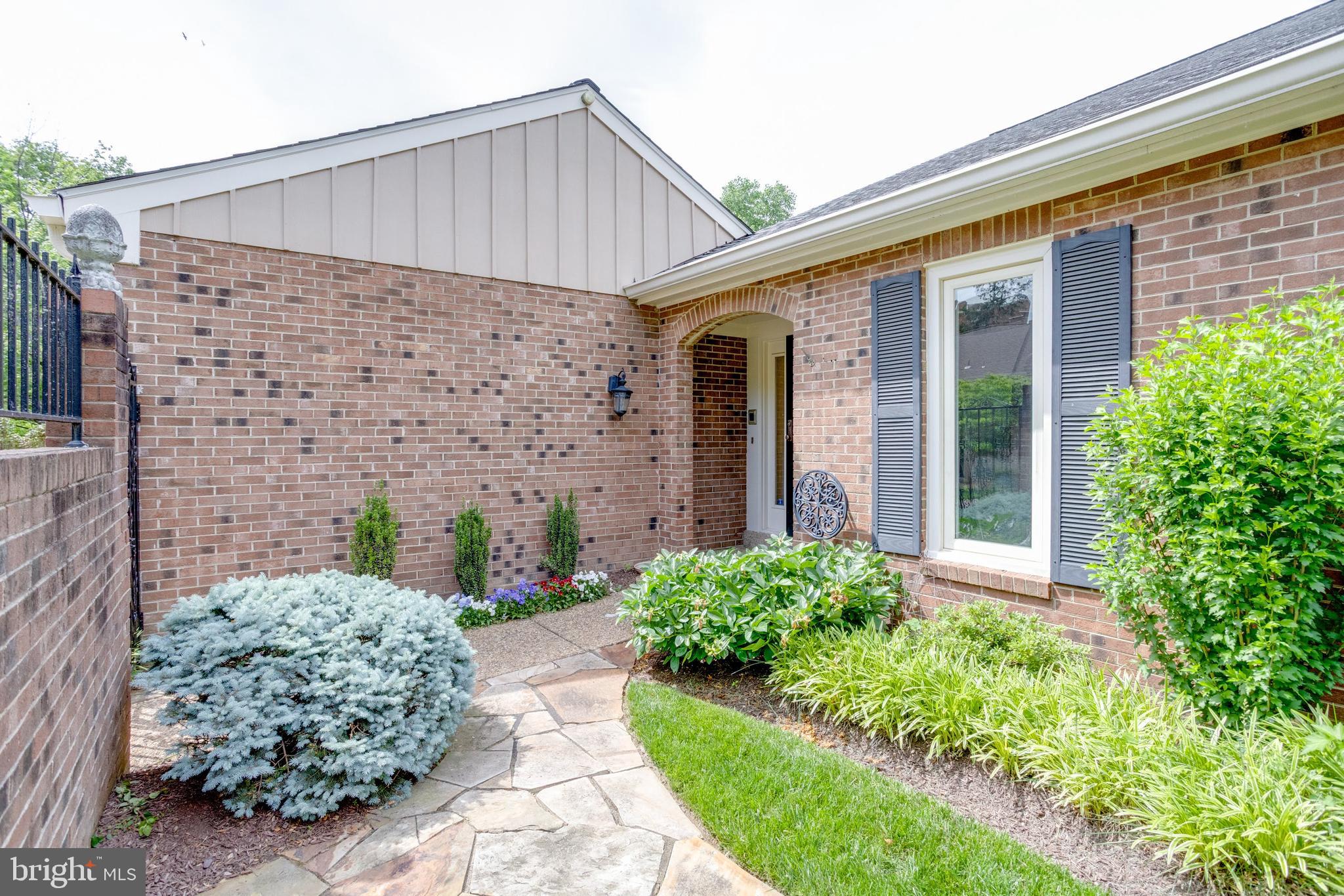 RUSTFIELD - Residential