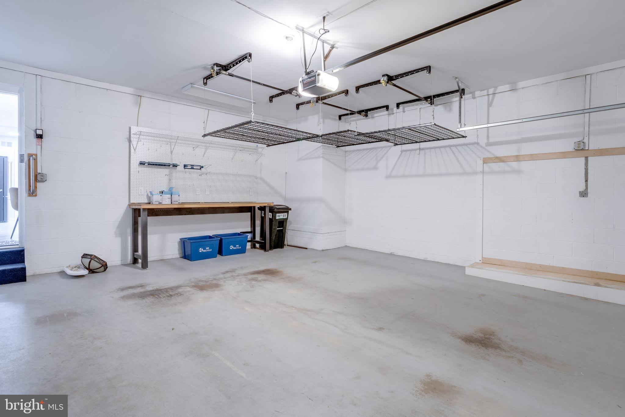 RUSTFIELD - Residential