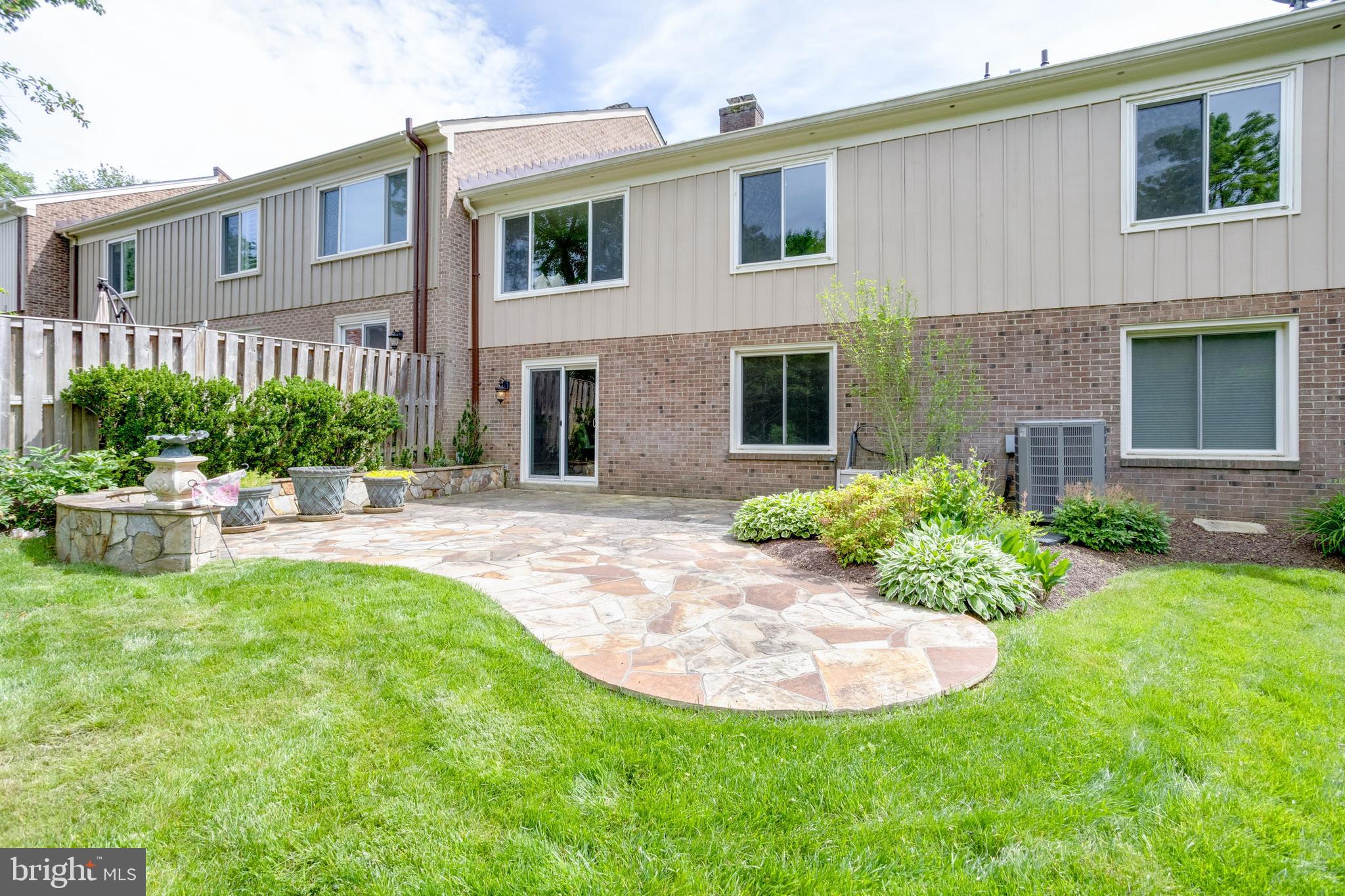 RUSTFIELD - Residential