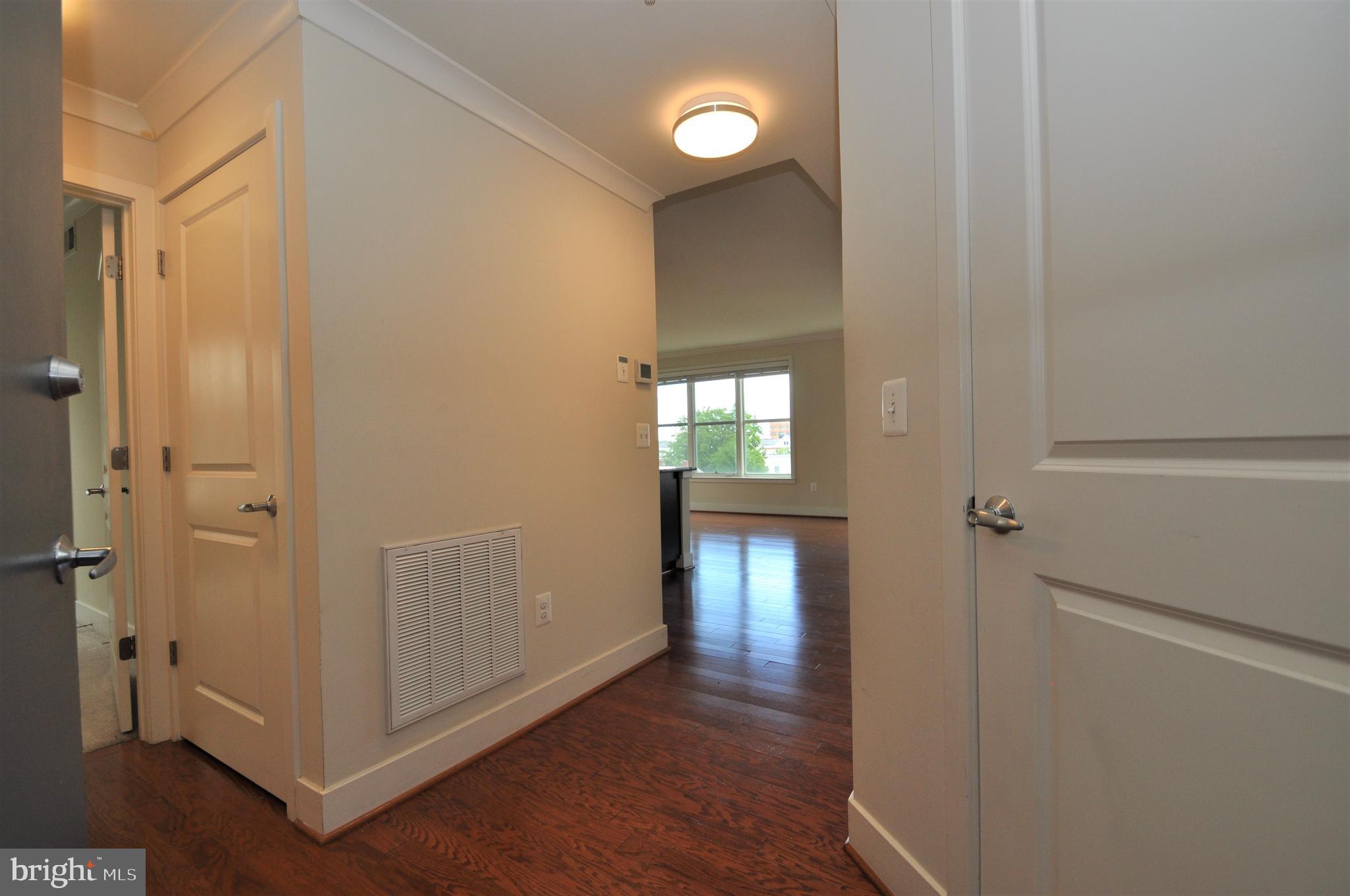 OLD TOWN COMMONS - Residential Lease