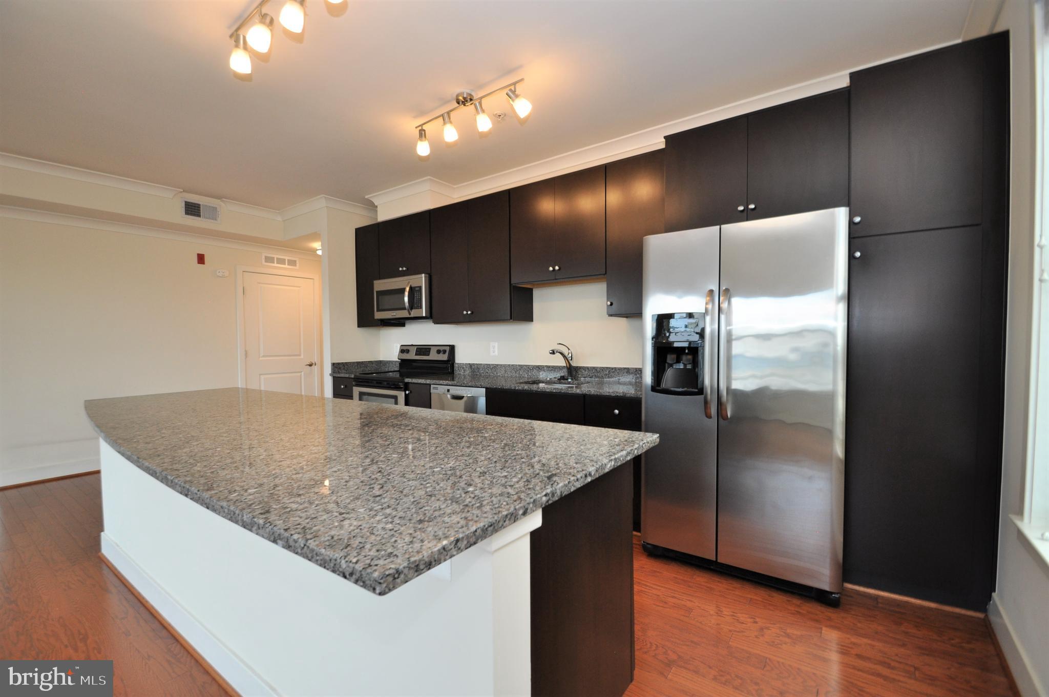 OLD TOWN COMMONS - Residential Lease