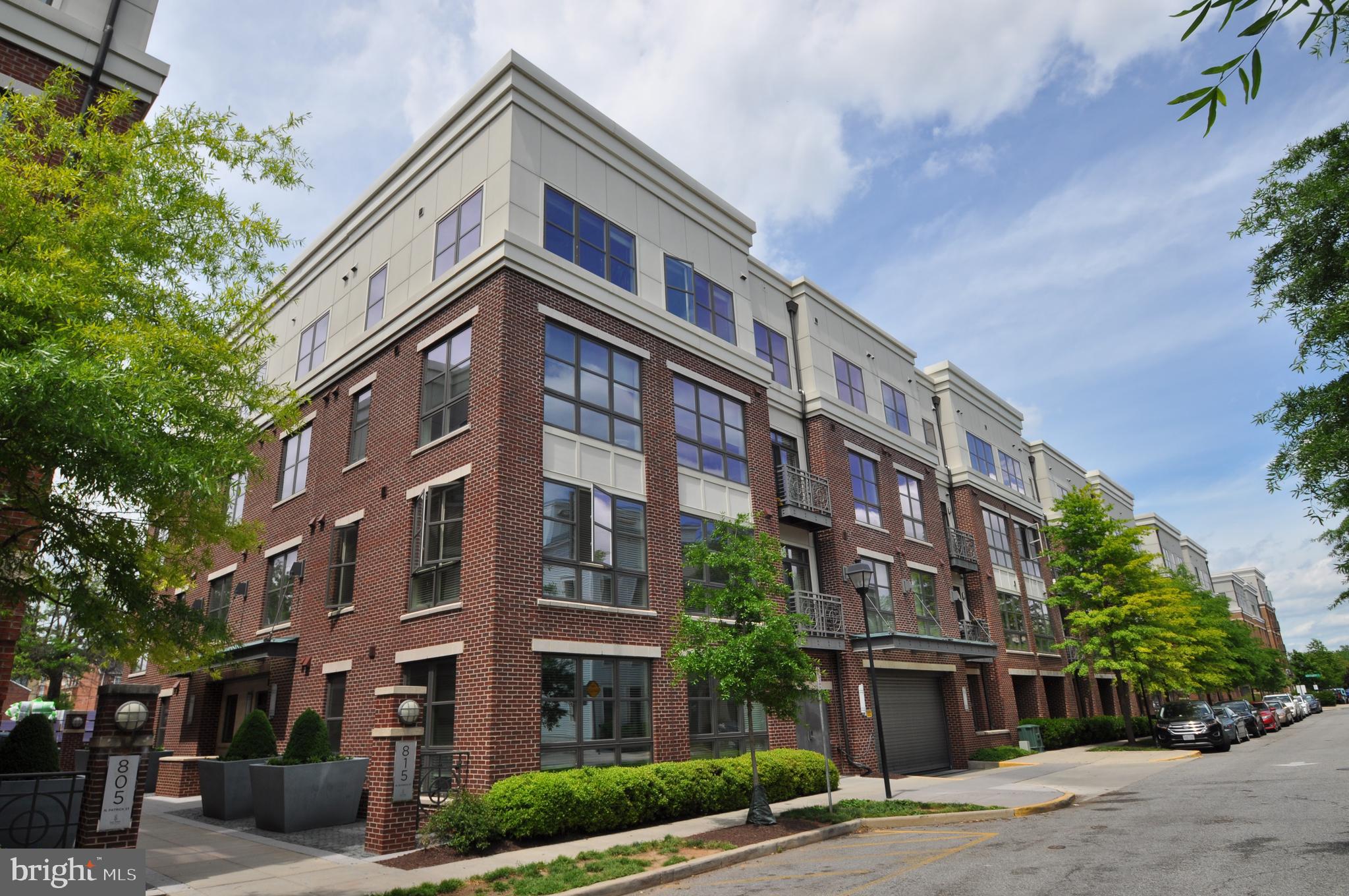 OLD TOWN COMMONS - Residential Lease