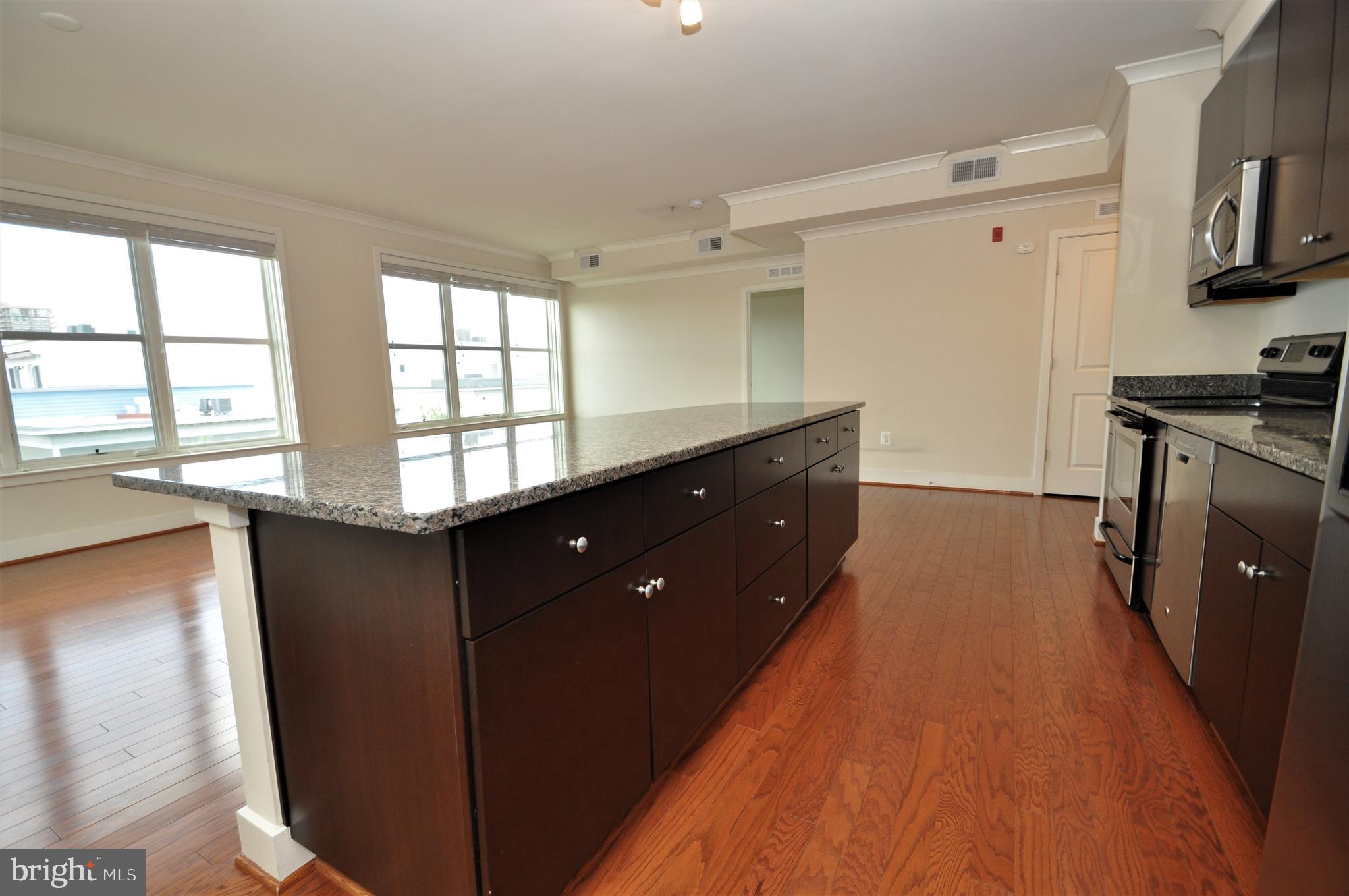 OLD TOWN COMMONS - Residential Lease