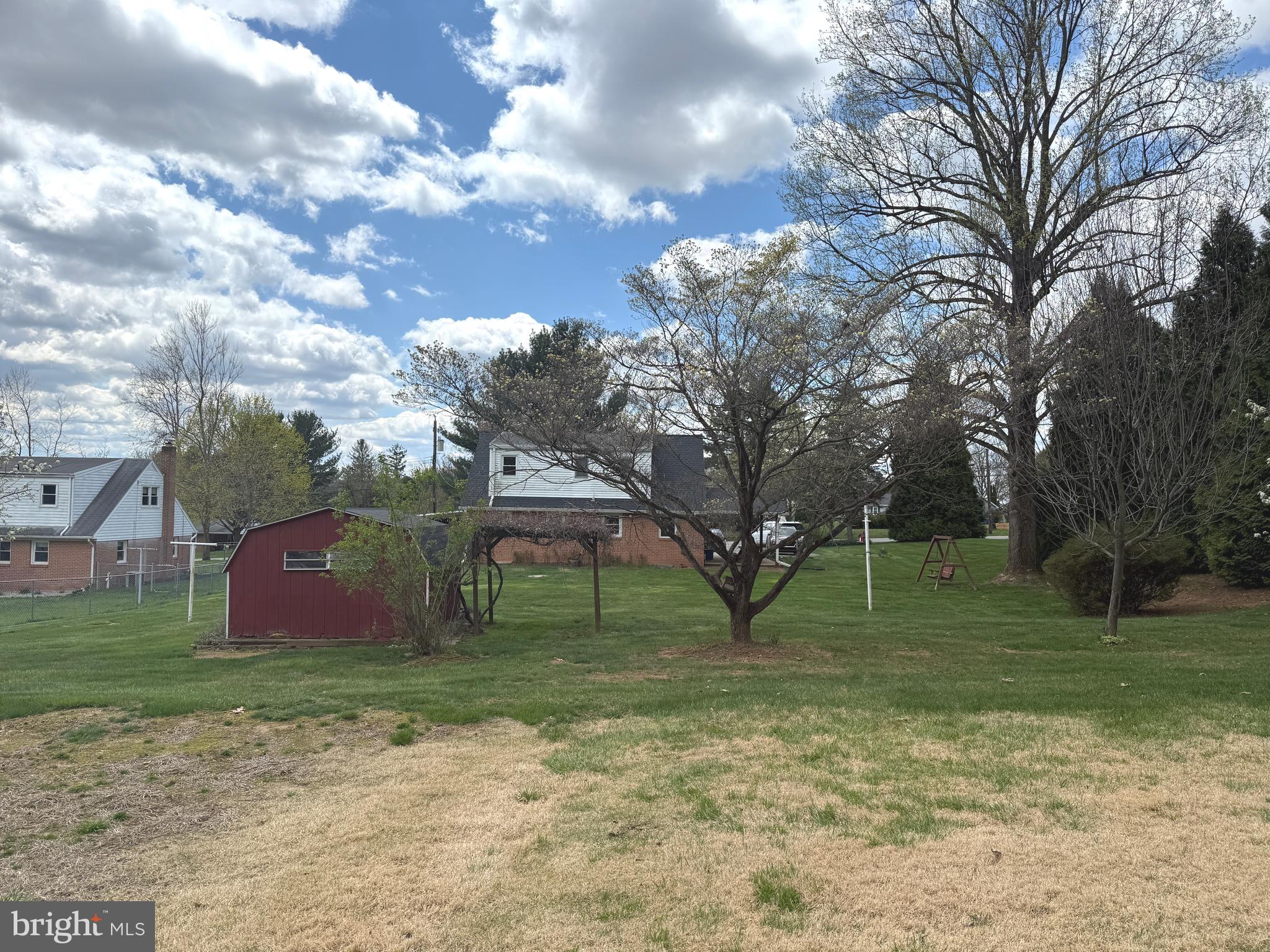 WINDSOR TWP - Residential