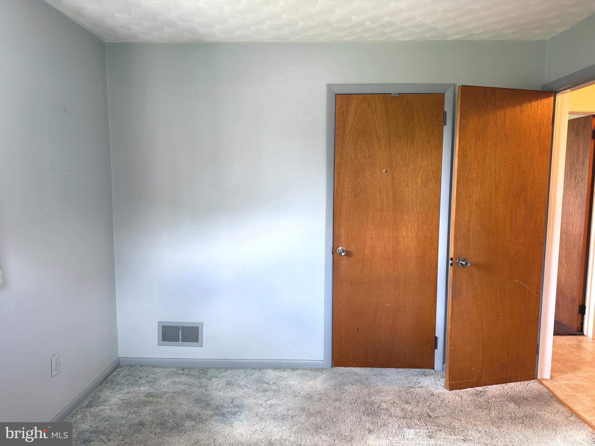 WINDSOR TWP - Residential