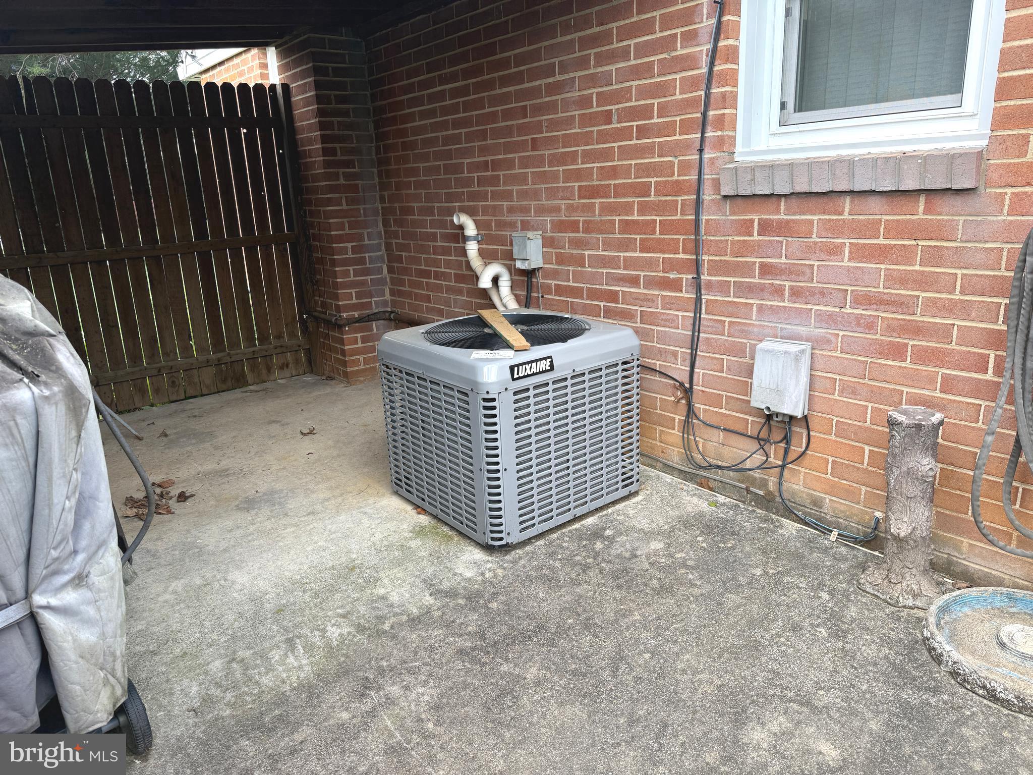 WINDSOR TWP - Residential