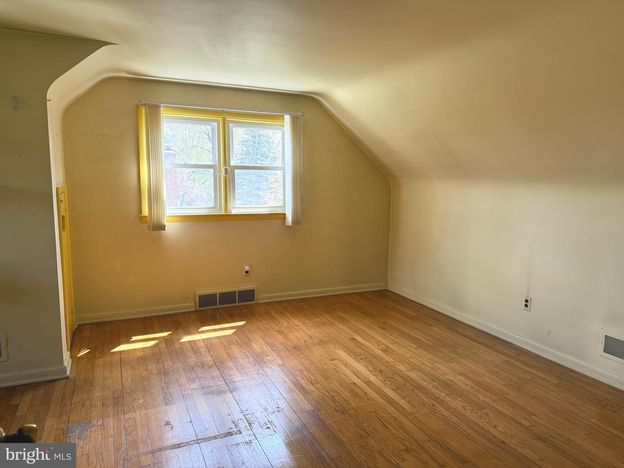 WINDSOR TWP - Residential