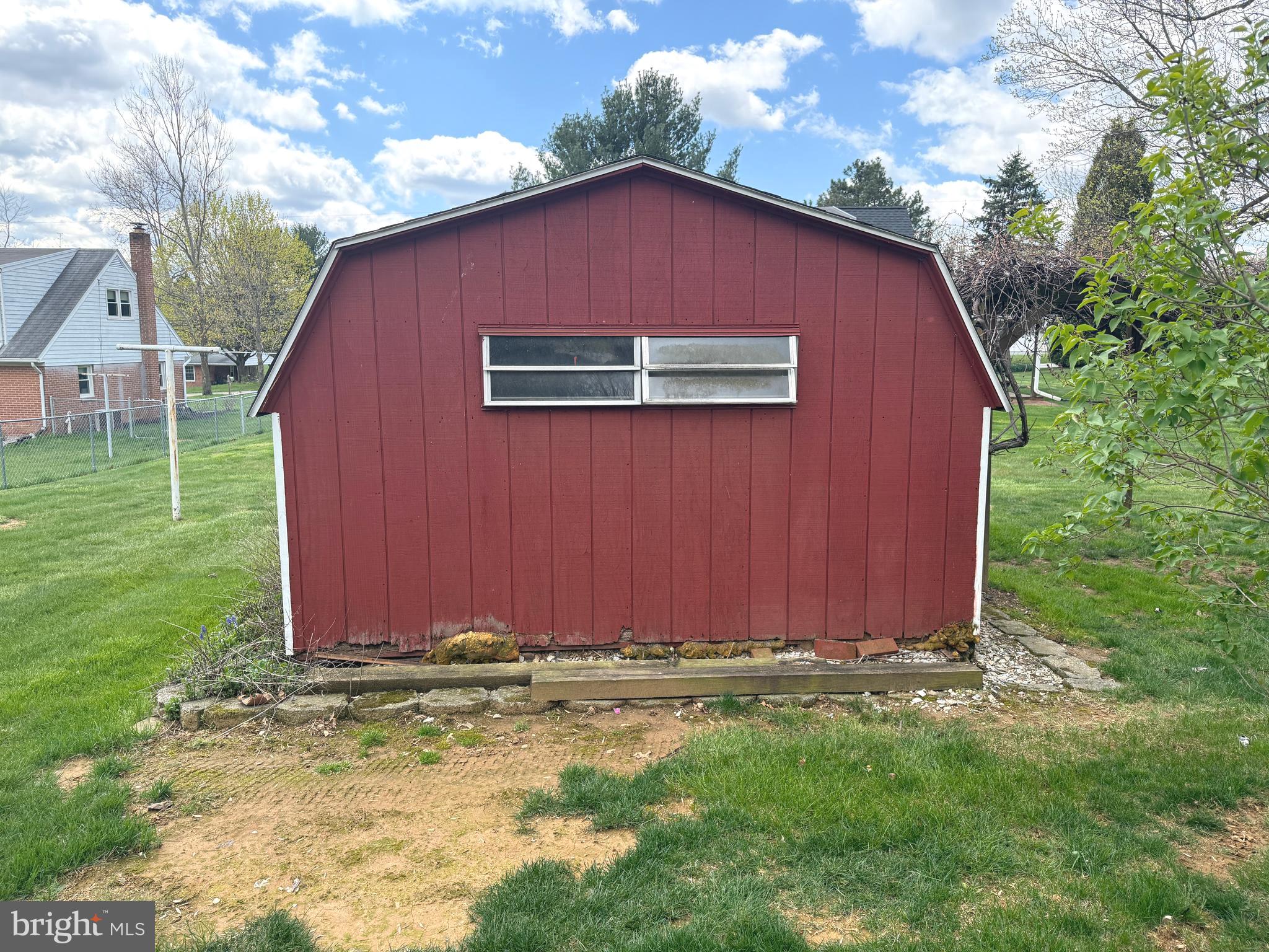 WINDSOR TWP - Residential