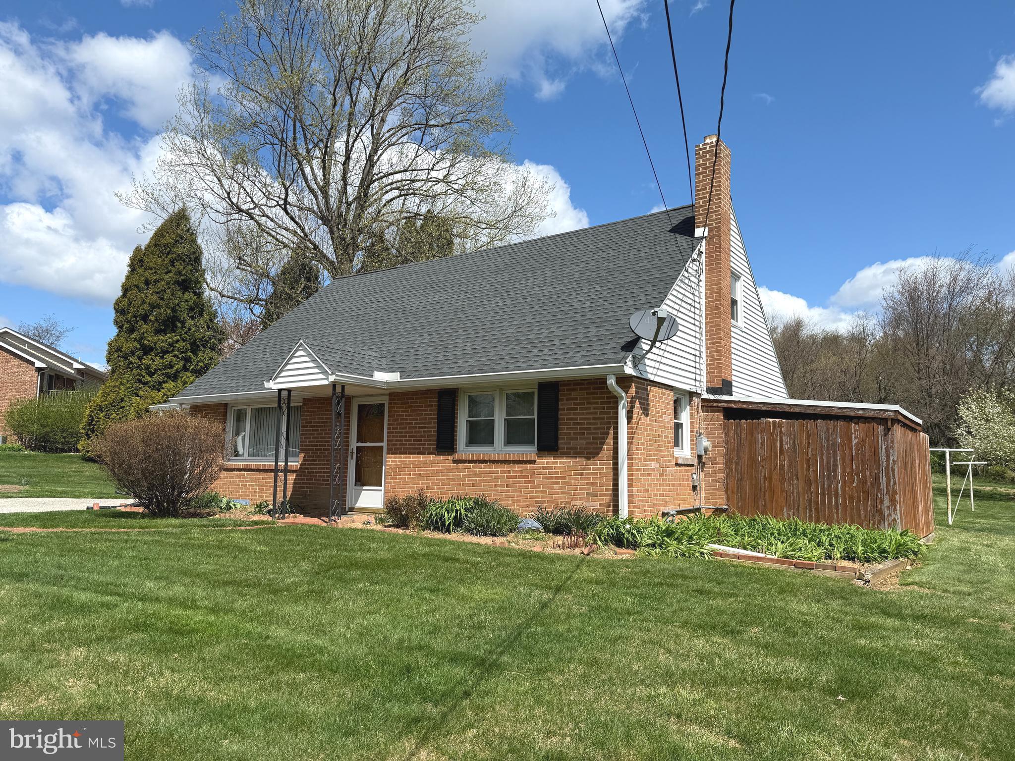 WINDSOR TWP - Residential