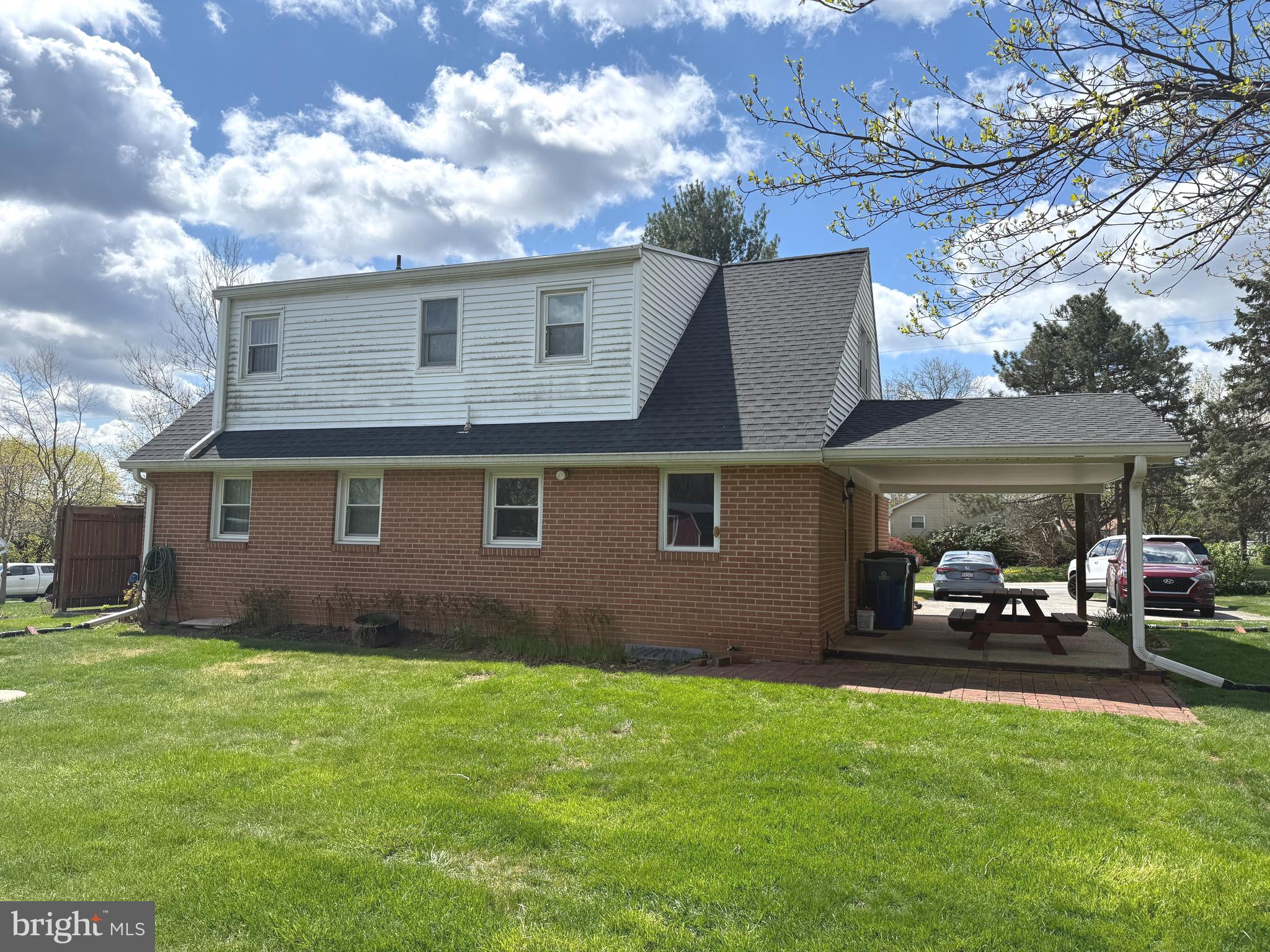 WINDSOR TWP - Residential