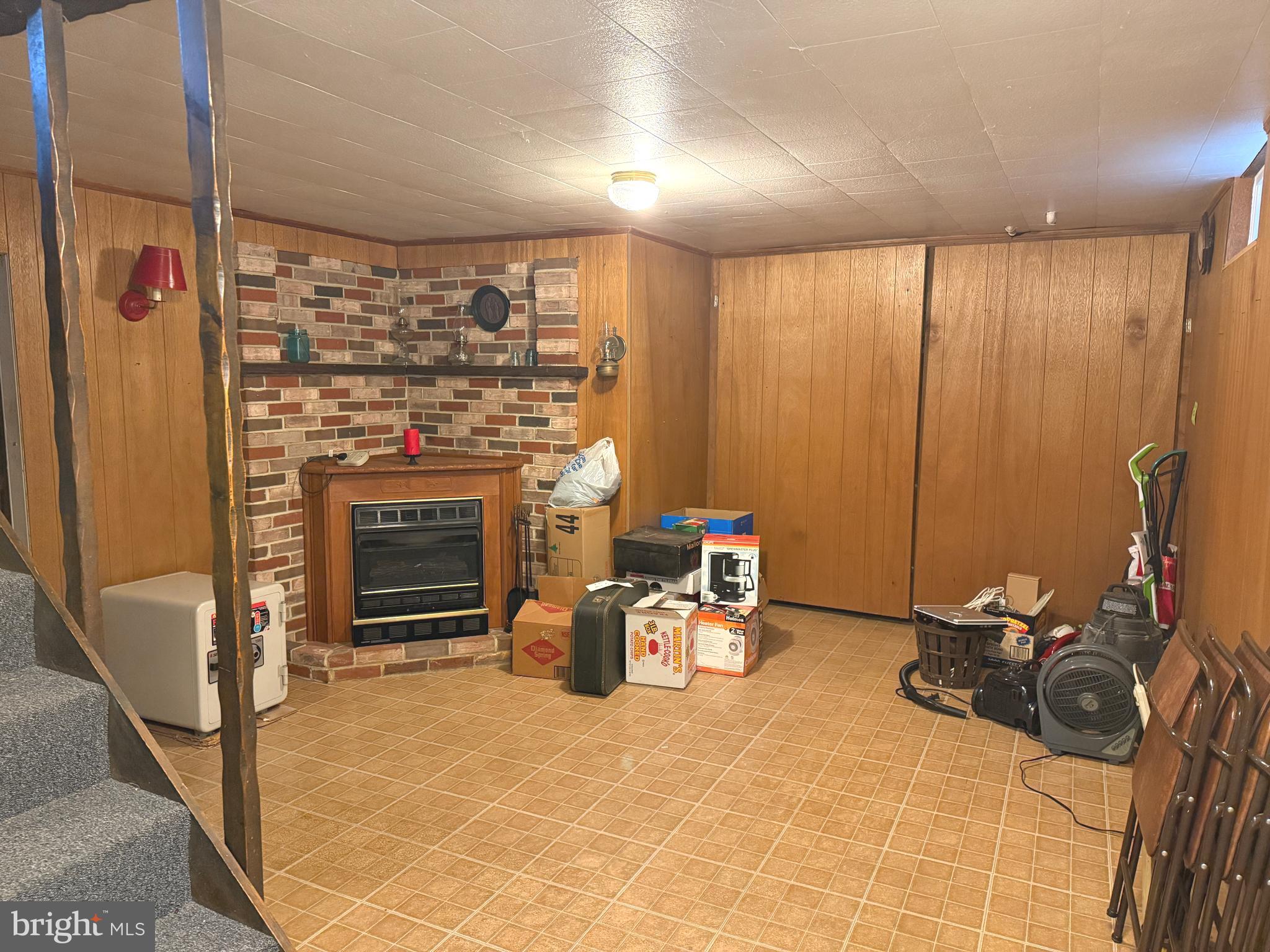 WINDSOR TWP - Residential