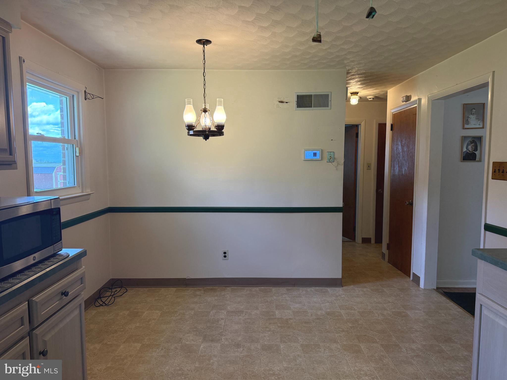 WINDSOR TWP - Residential