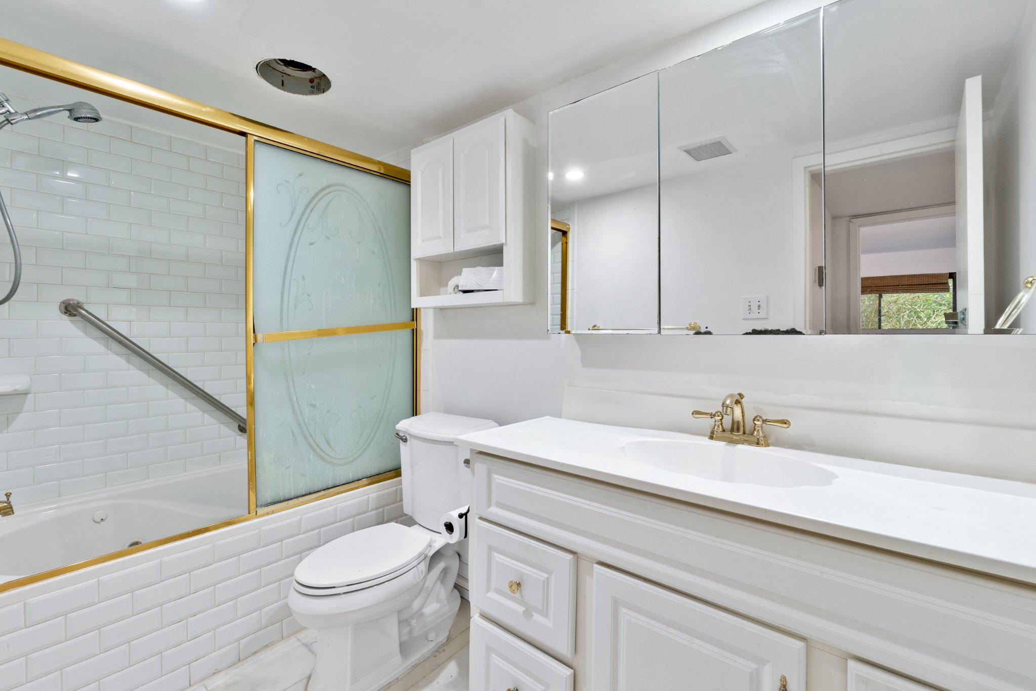 CHELSEA WOODS CONDO - Residential