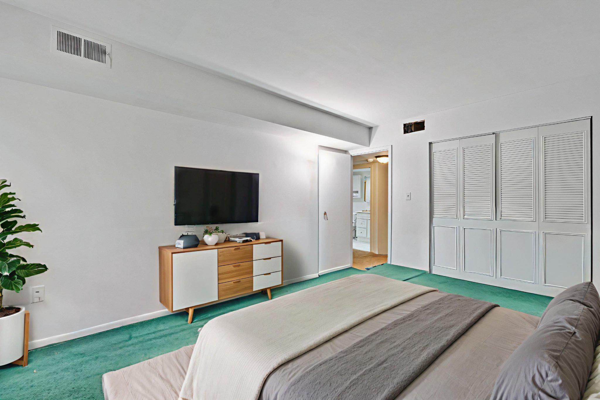 CHELSEA WOODS CONDO - Residential