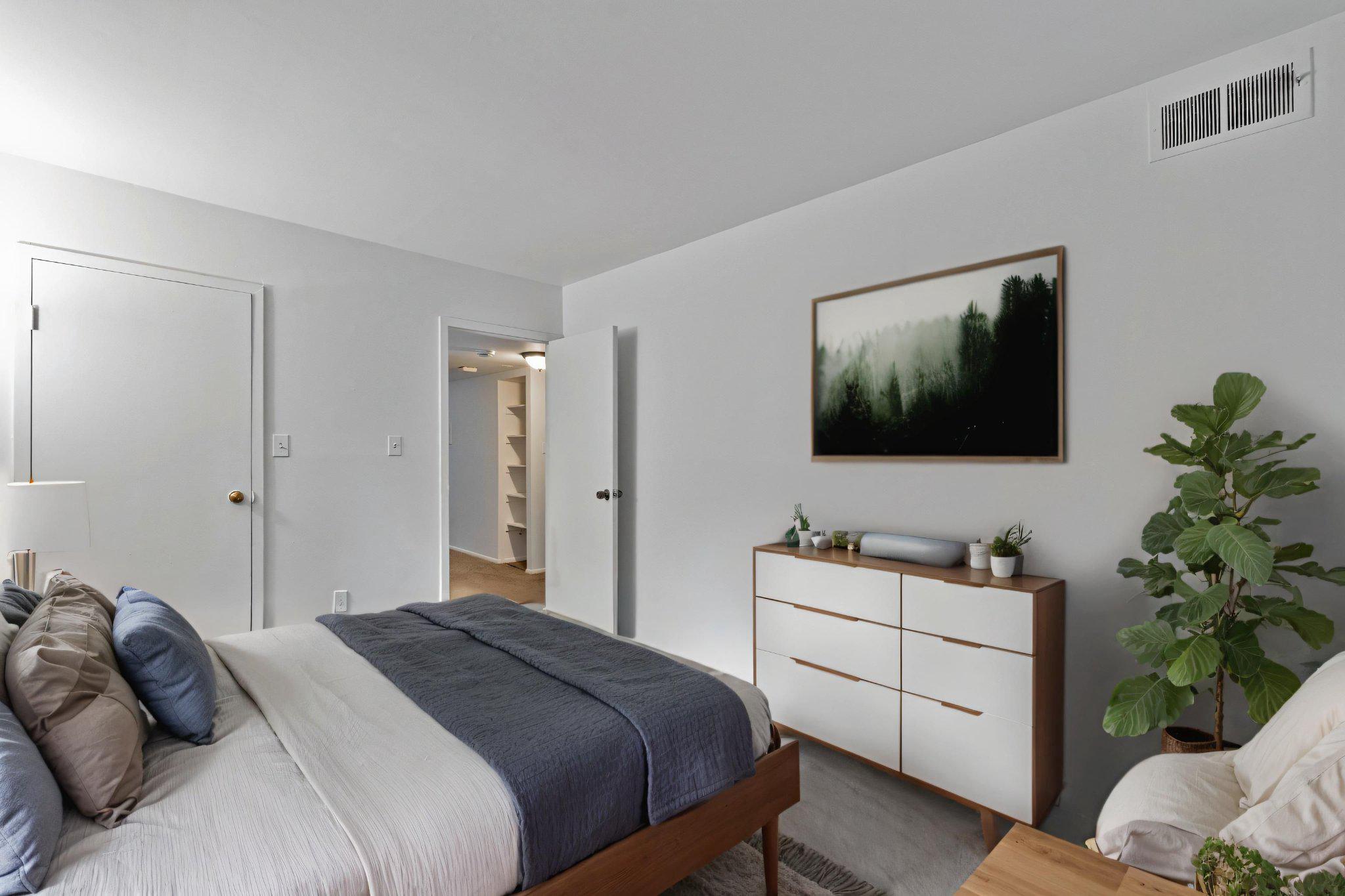 CHELSEA WOODS CONDO - Residential
