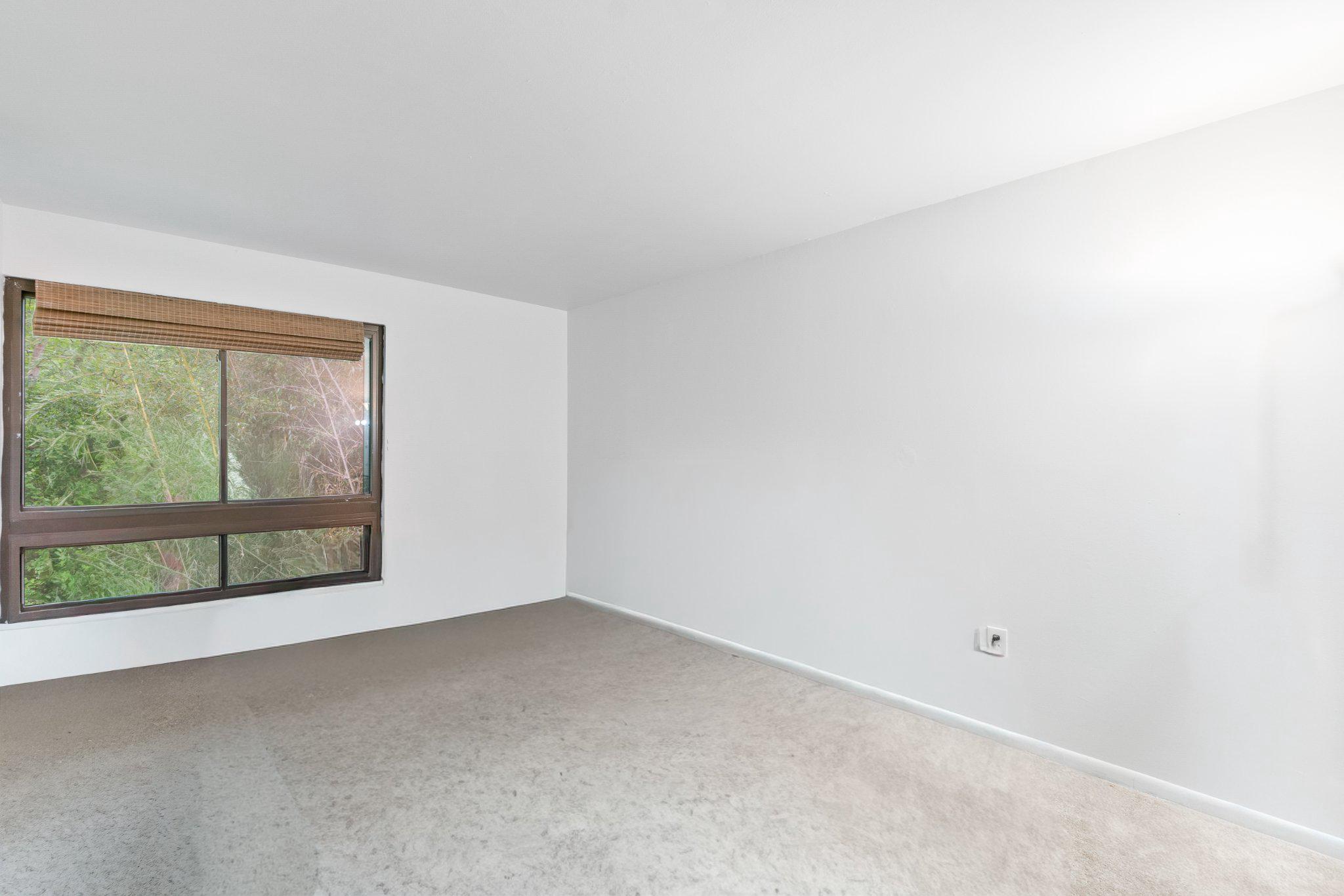 CHELSEA WOODS CONDO - Residential