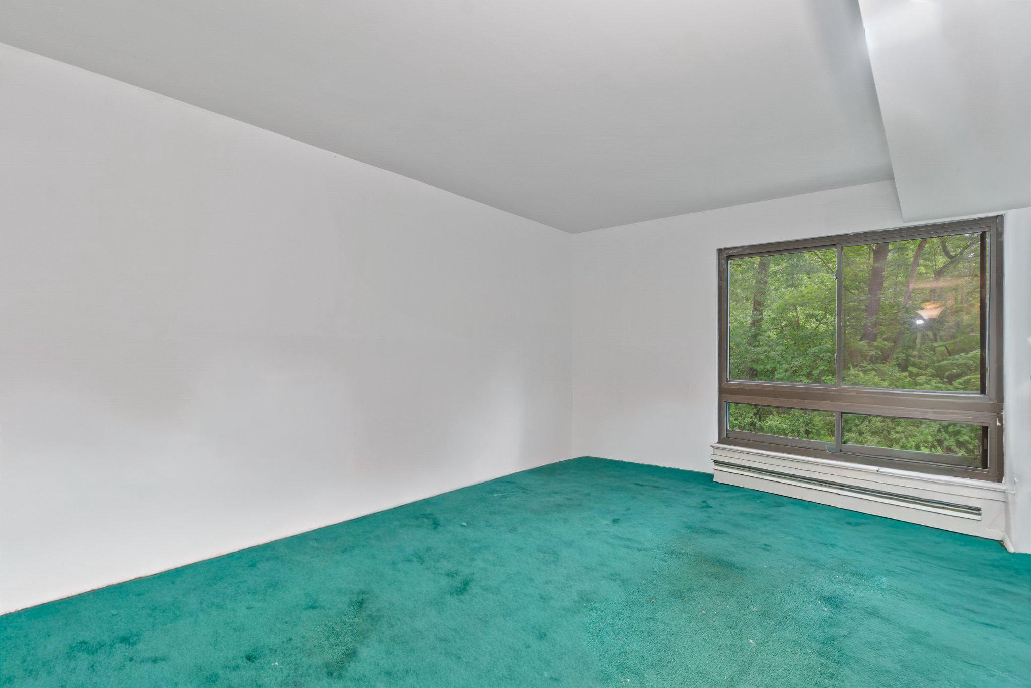 CHELSEA WOODS CONDO - Residential