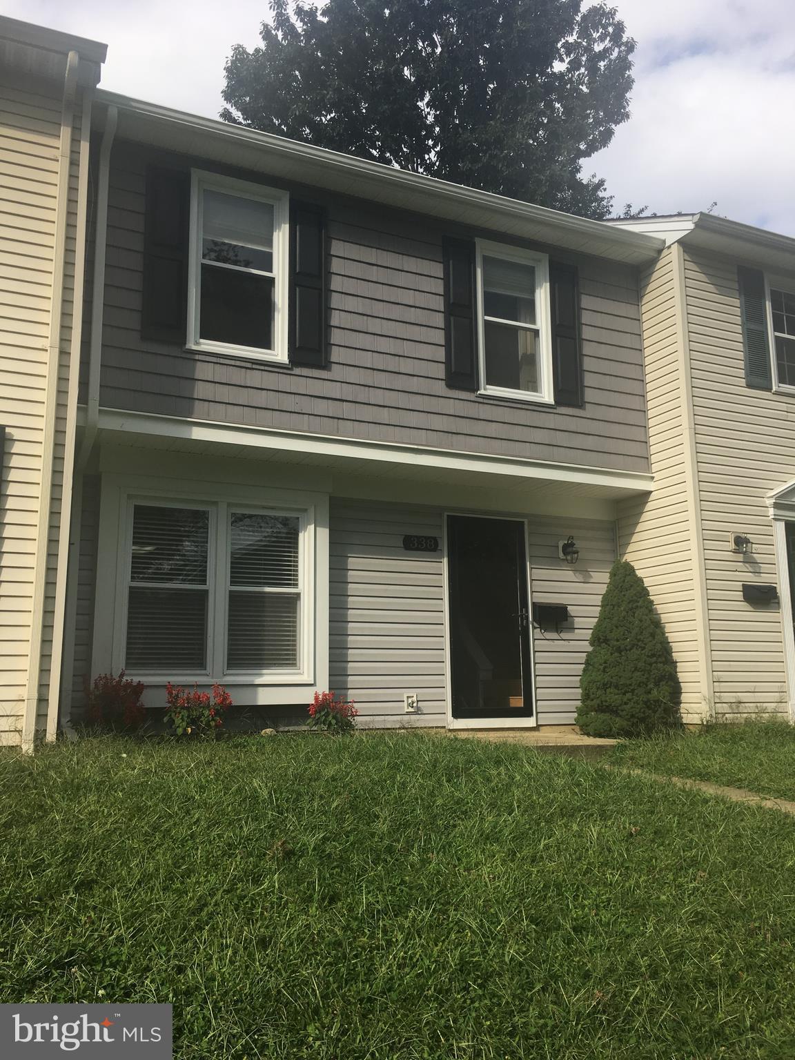 WHISPERING WOODS - Residential Lease