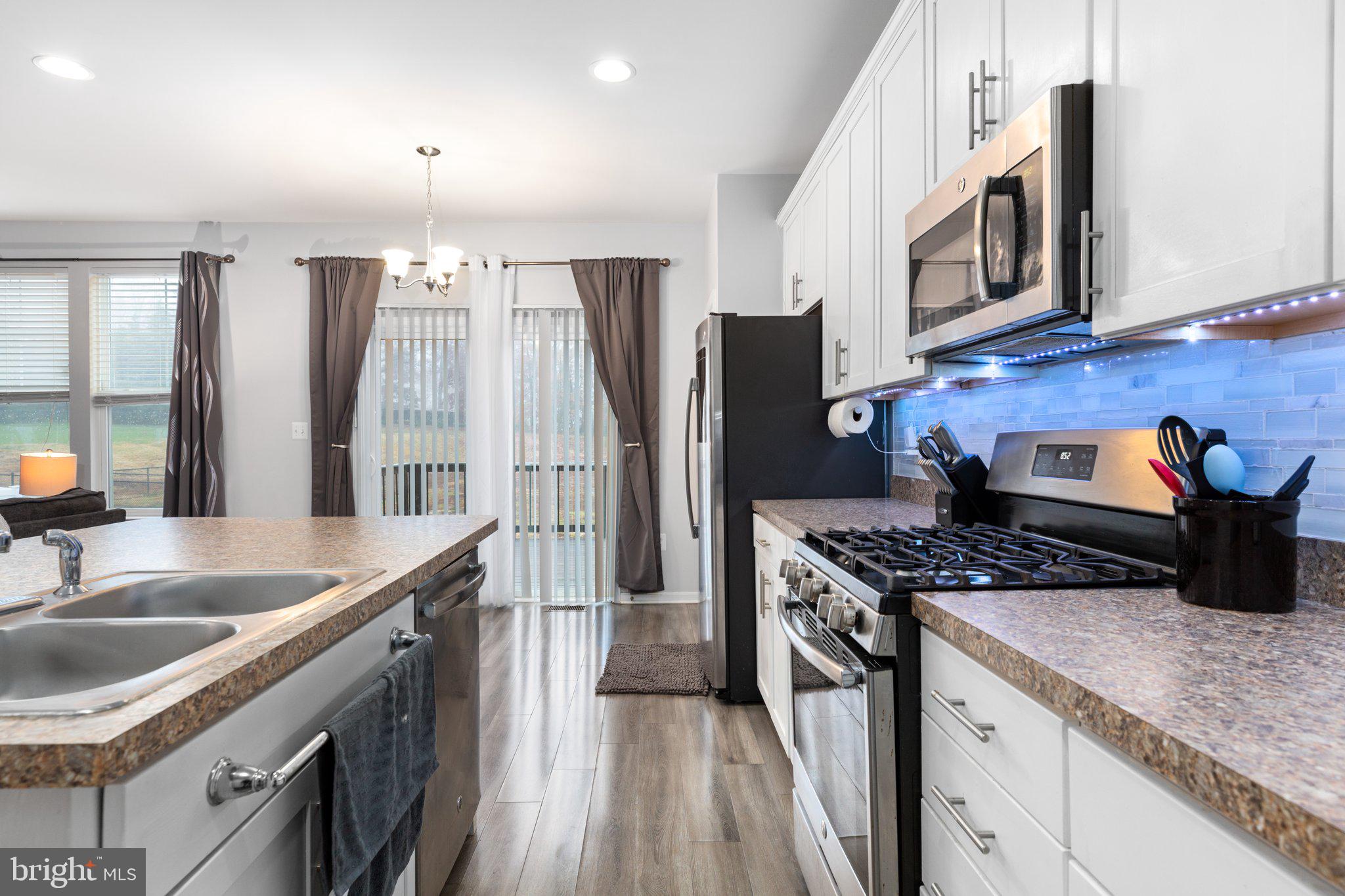 WELLSPRING HILLS - Residential